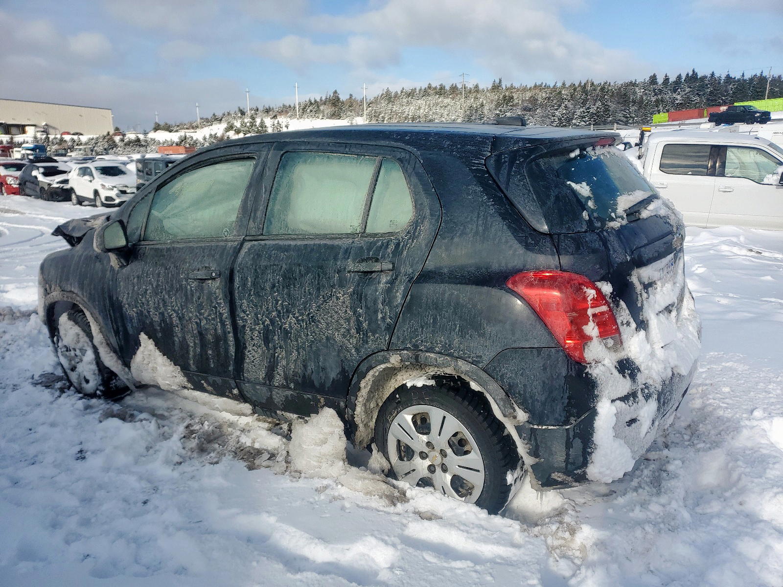Photo 3 from auction – 2015 CHEVROLET TRAX LS with VIN 3GNCJKSB4FL133089