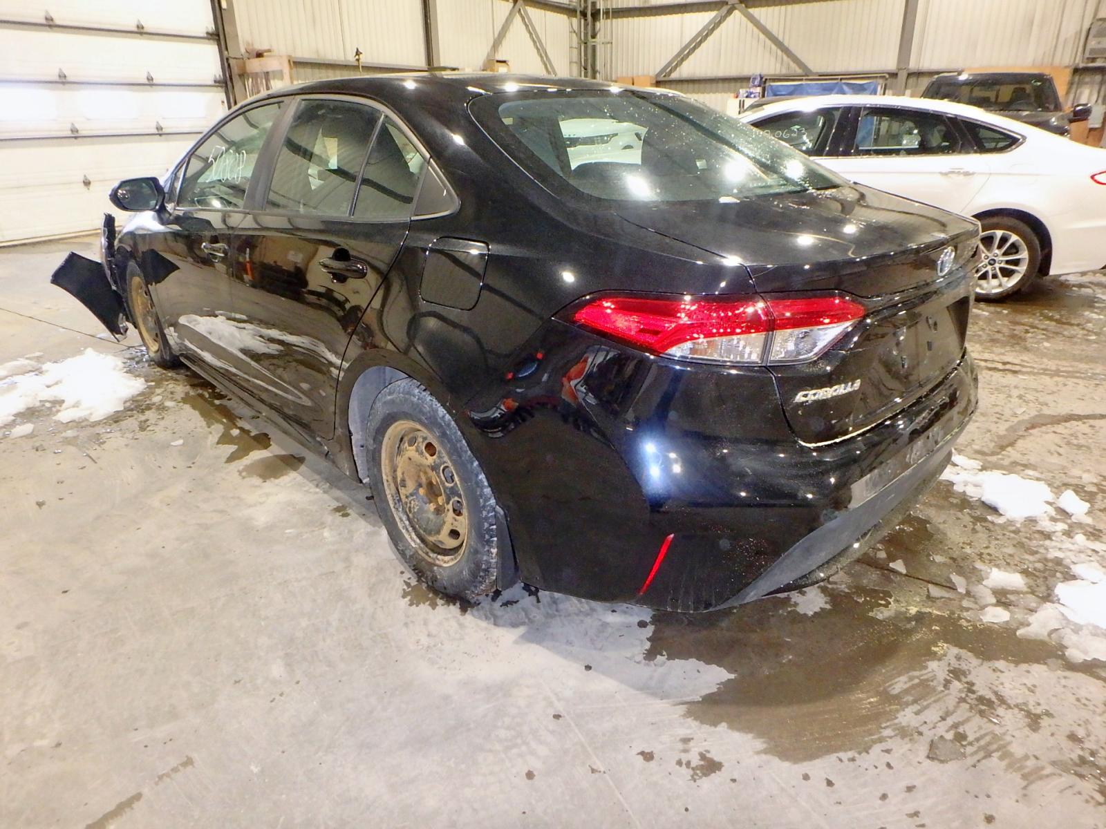 Photo 3 from auction – 2020 TOYOTA COROLLA LE with VIN 5YFBPRBE7LP030446