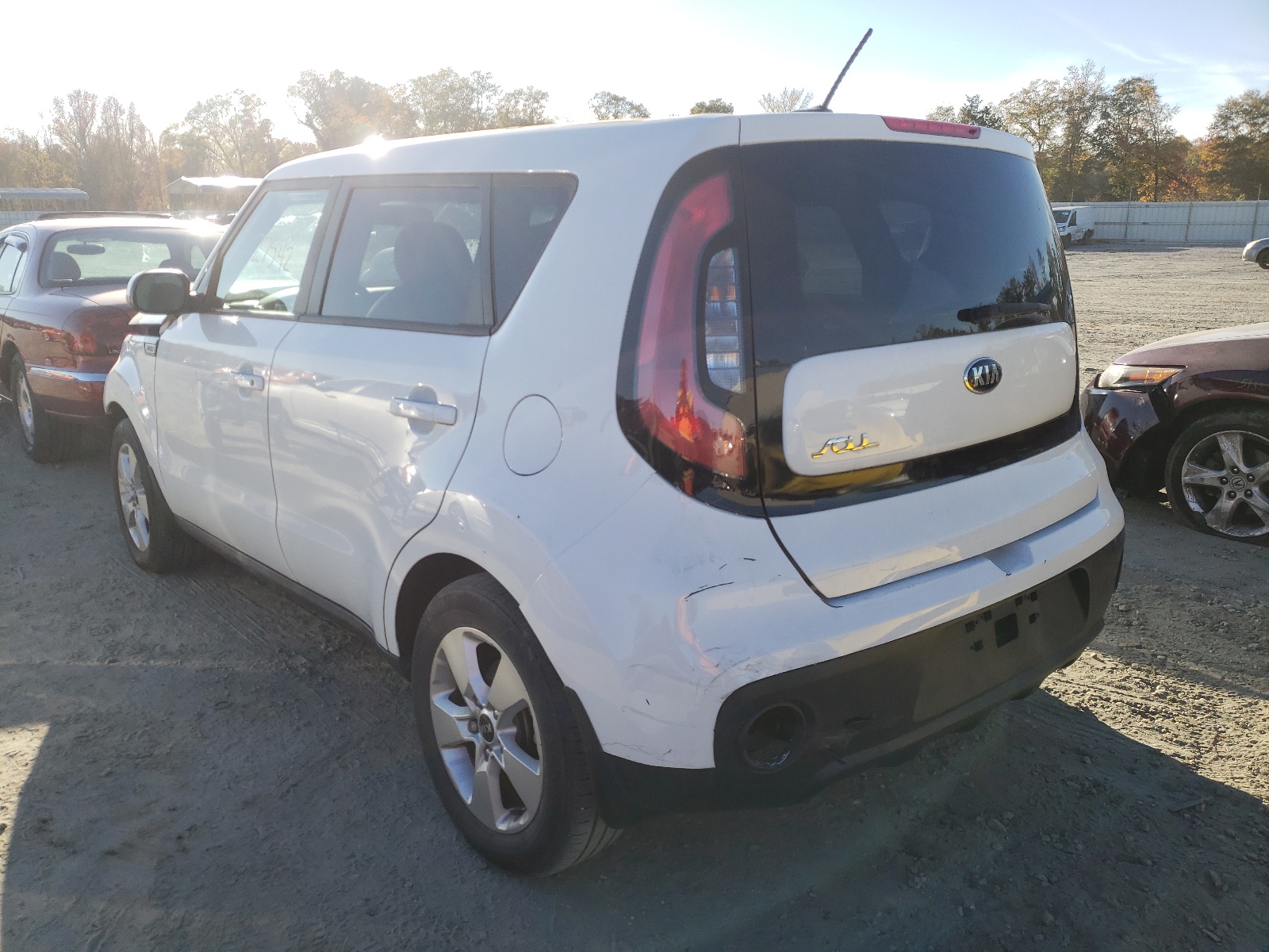 Photo 3 from auction – 2017 KIA SOUL with VIN KNDJN2A22H7455730
