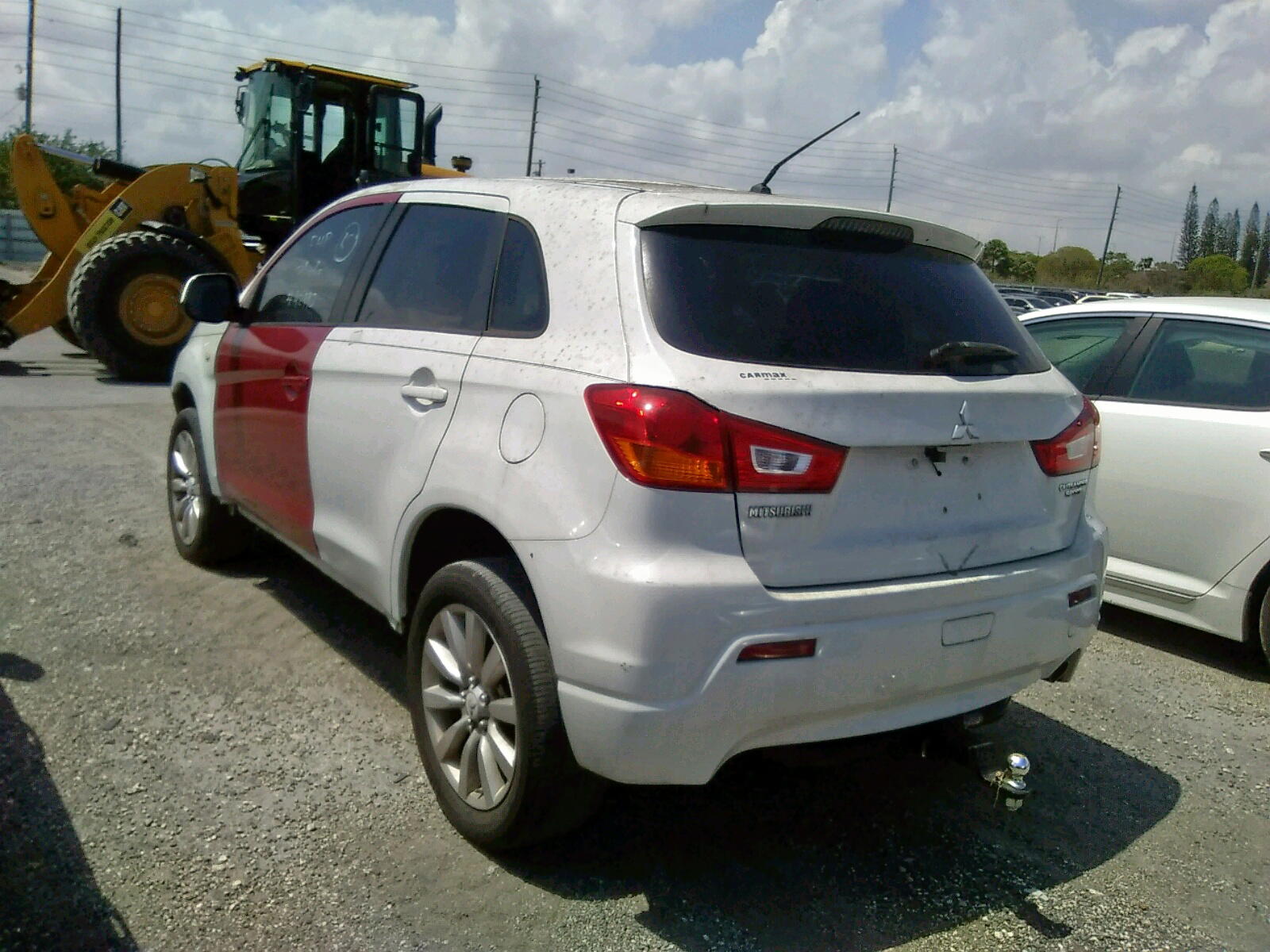 Photo 3 from auction – 2011 MITSUBISHI OUTLANDER with VIN JA4AP4AU9BZ001200