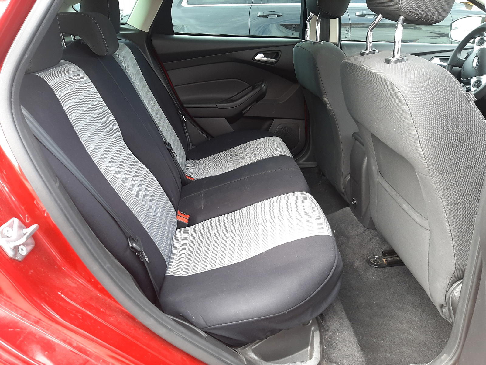 Photo 6 from auction – 2012 FORD FOCUS SE with VIN 1FAHP3K29CL215836