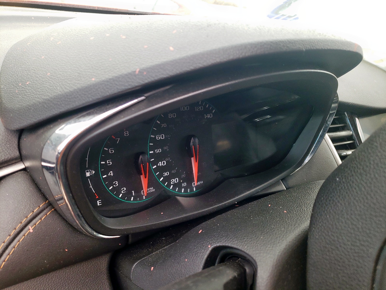 Photo 8 from auction – 2020 CHEVROLET TRAX LS with VIN KL7CJKSB4LB345056