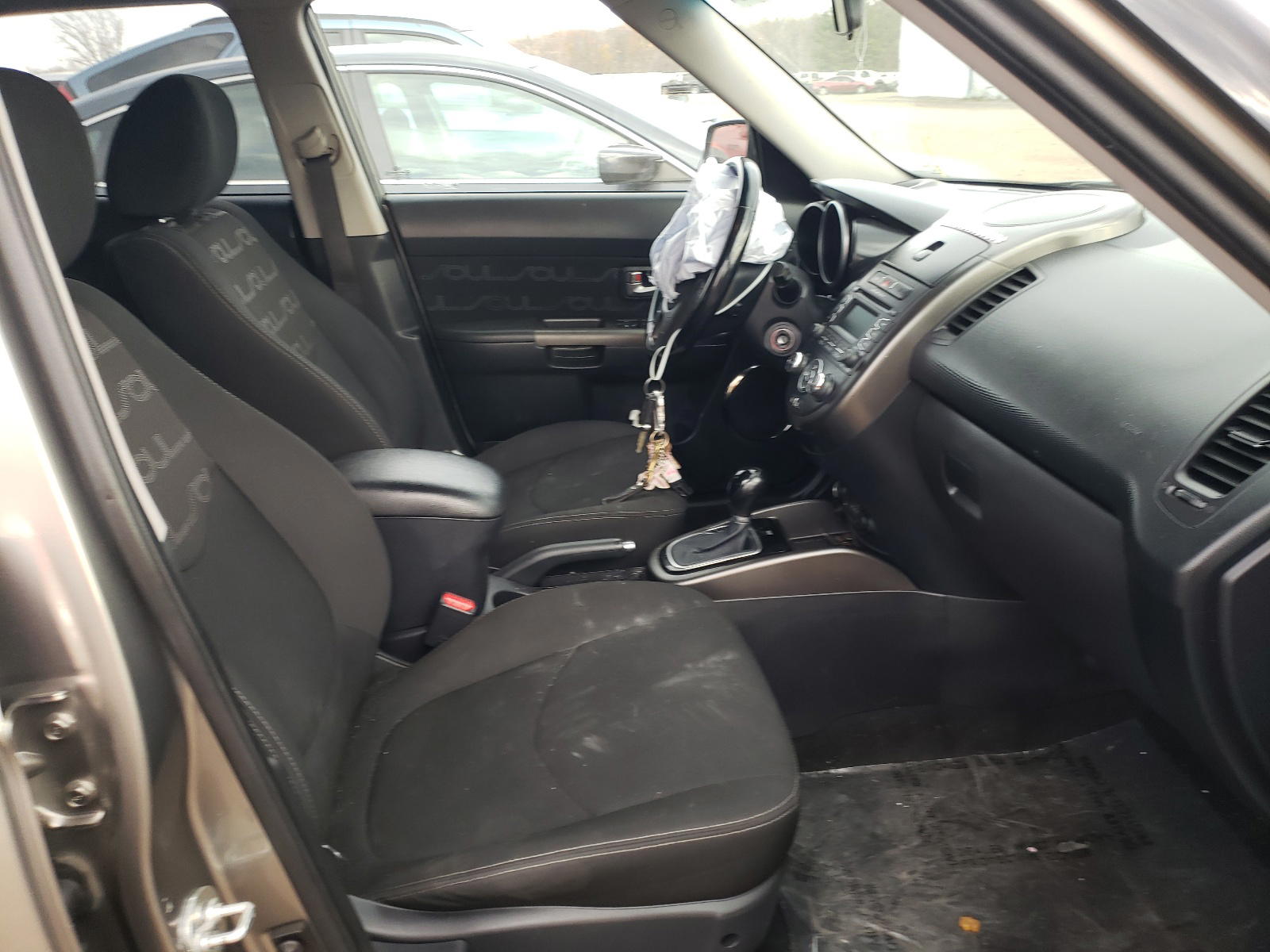Photo 5 from auction – 2013 KIA SOUL + with VIN KNDJT2A68D7631229