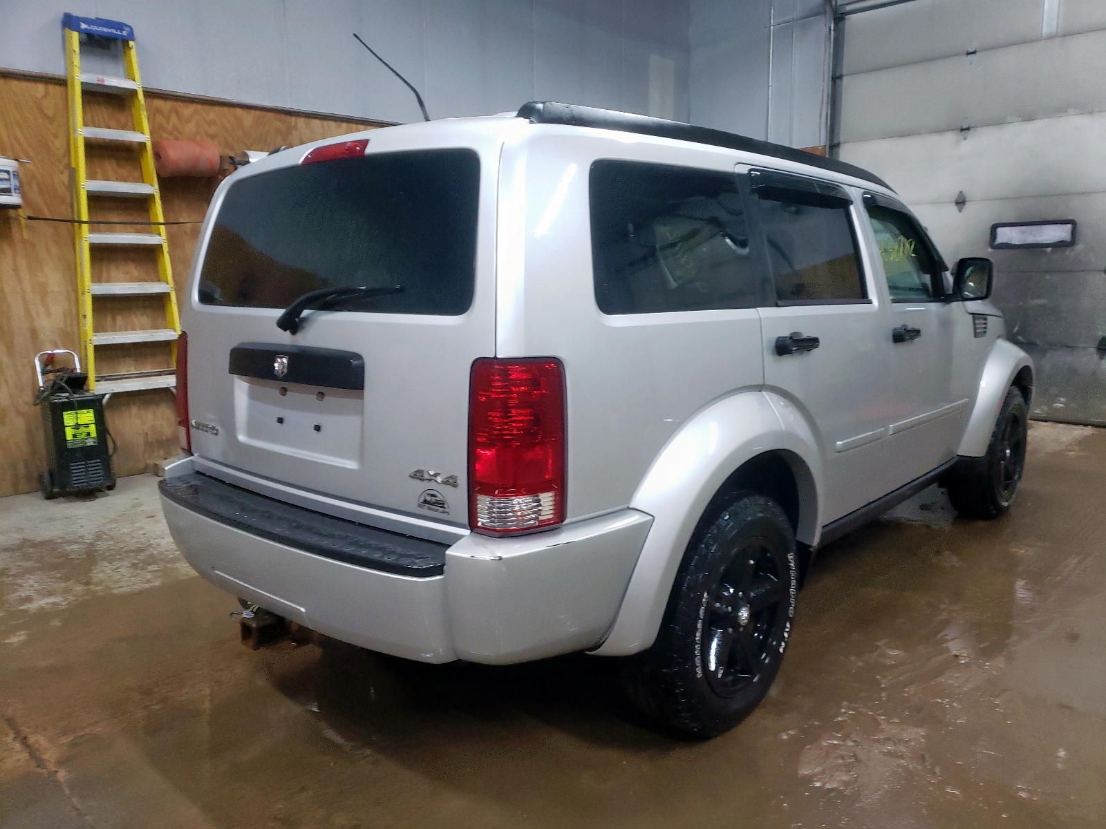 Photo 4 from auction – 2008 DODGE NITRO SXT with VIN 1D8GU28K38W272931