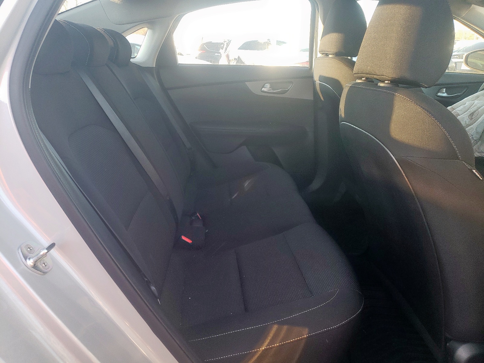 Photo 6 from auction – 2019 KIA FORTE FE with VIN 3KPF24AD6KE107173