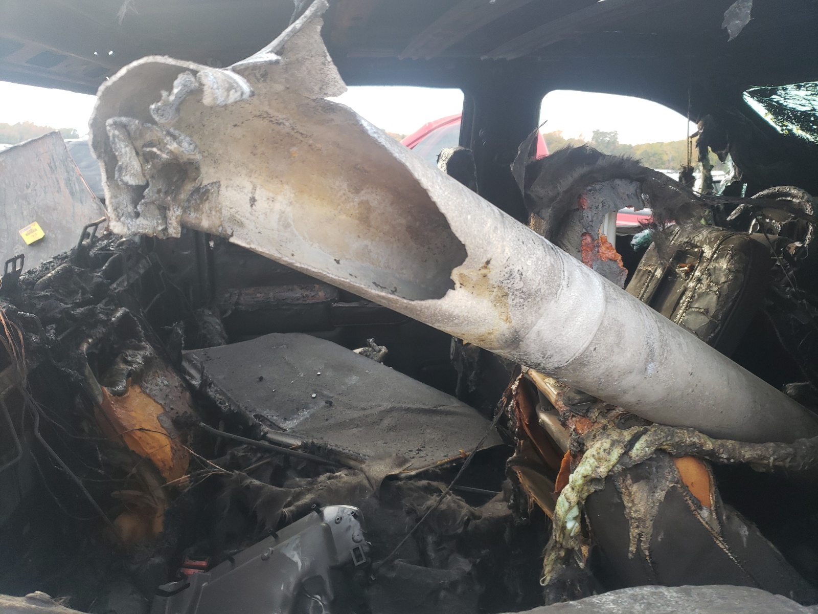Photo 6 from auction – 2021 CHEVROLET SILVERADO with VIN 3GCUYGED5MG404718