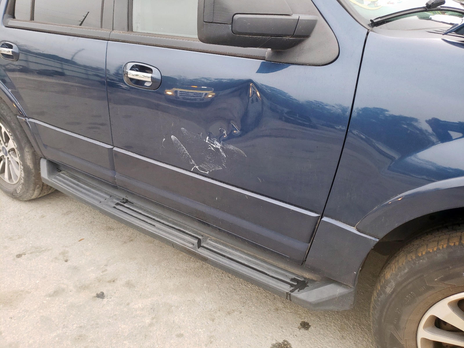 Photo 9 from auction – 2017 FORD EXPEDITION with VIN 1FMJU1JT9HEA84322