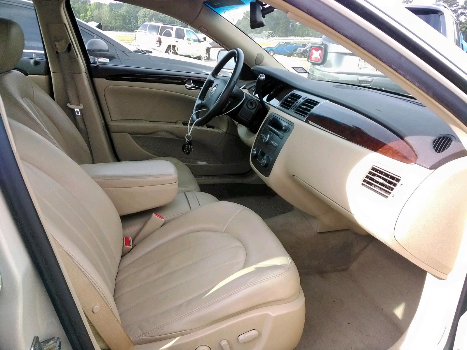 Photo 5 from auction – 2011 BUICK LUCERNE CX with VIN 1G4HC5EM0BU139393
