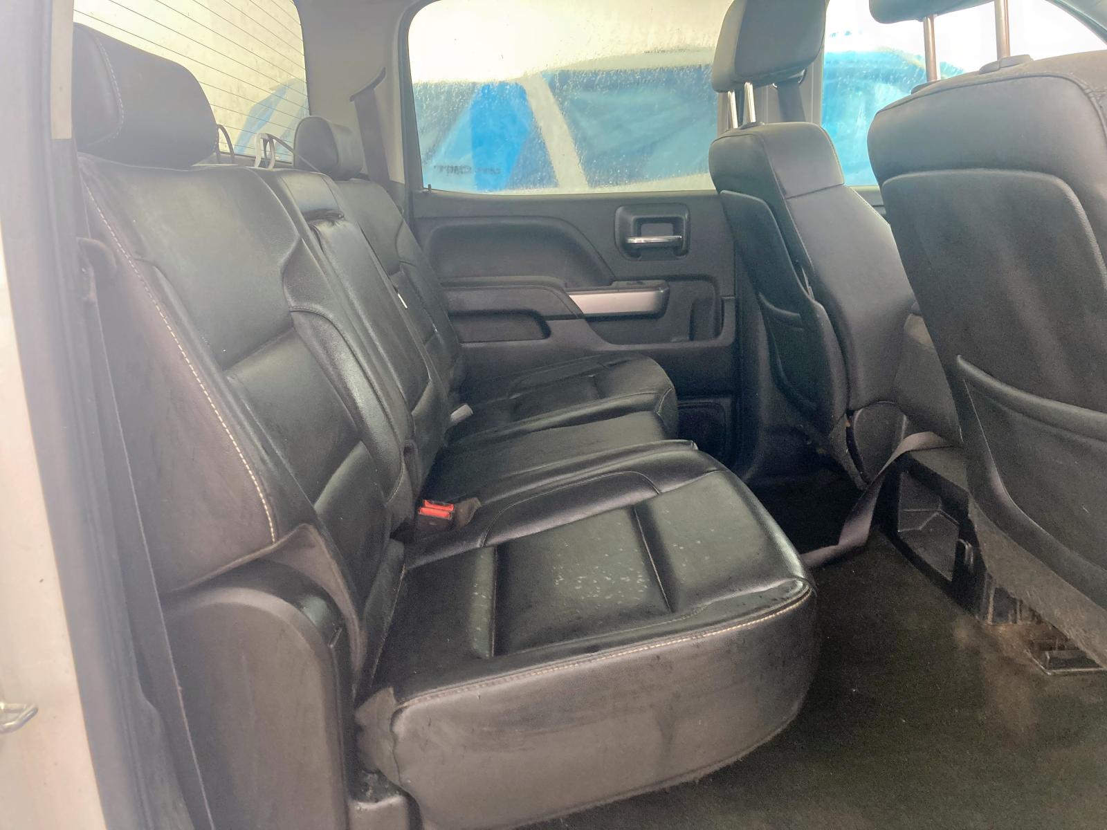 Photo 6 from auction – 2015 CHEVROLET SILVERADO with VIN 3GCUKRECXFG469538