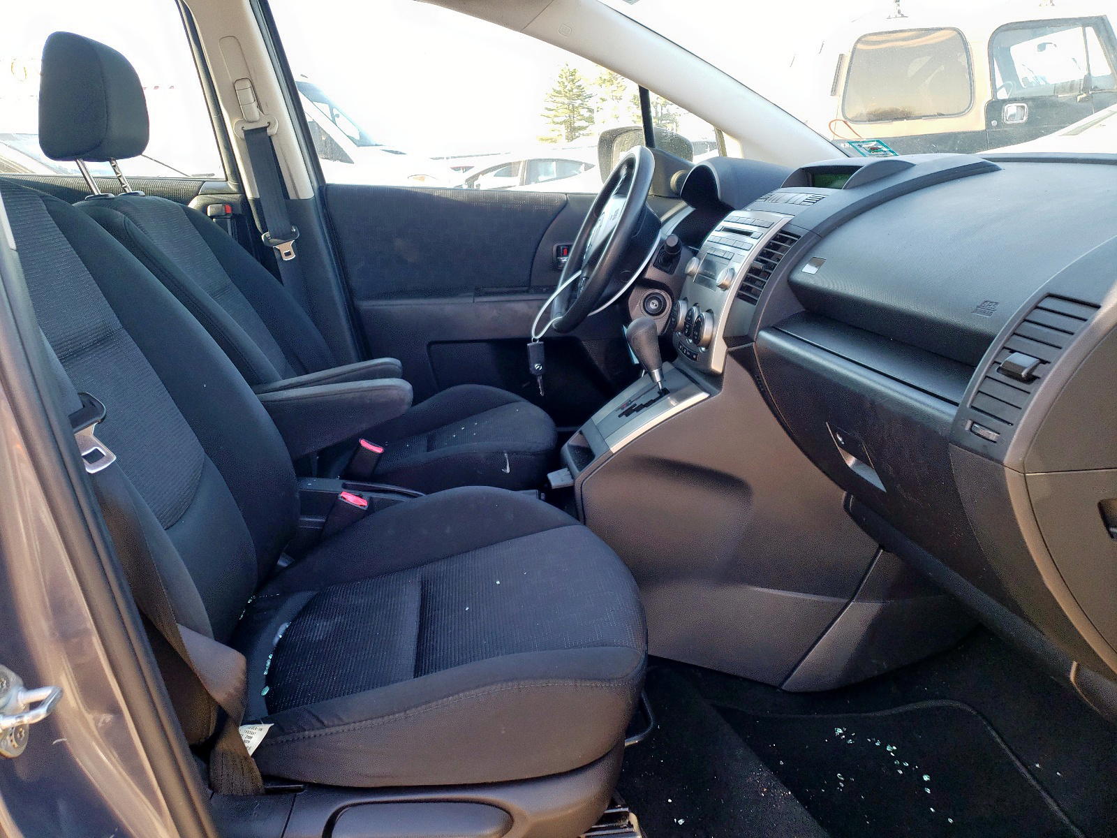 Photo 5 from auction – 2009 MAZDA 5 with VIN JM1CR29L690333635