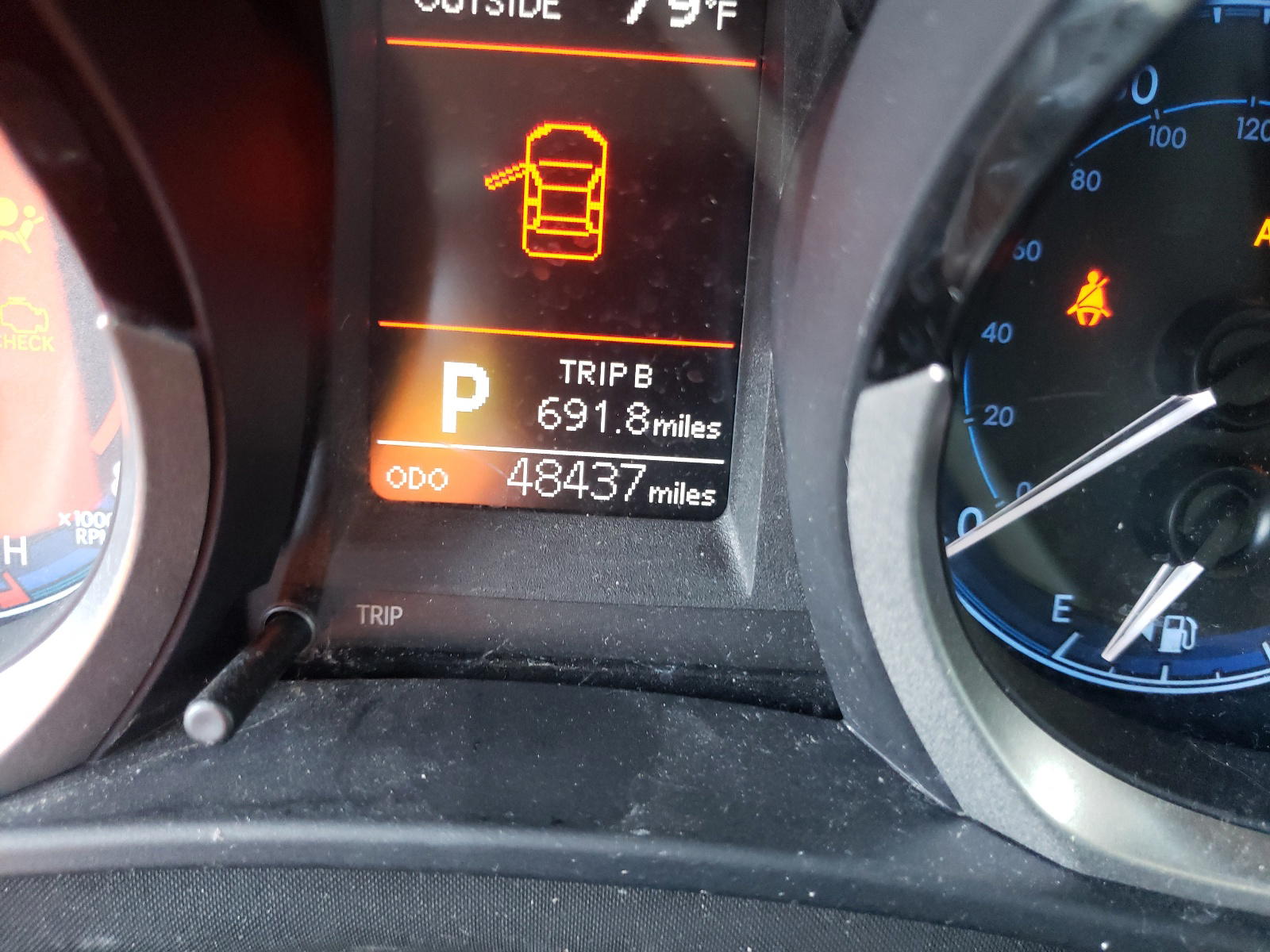 Photo 8 from auction – 2016 TOYOTA COROLLA L with VIN 5YFBURHE8GP511442