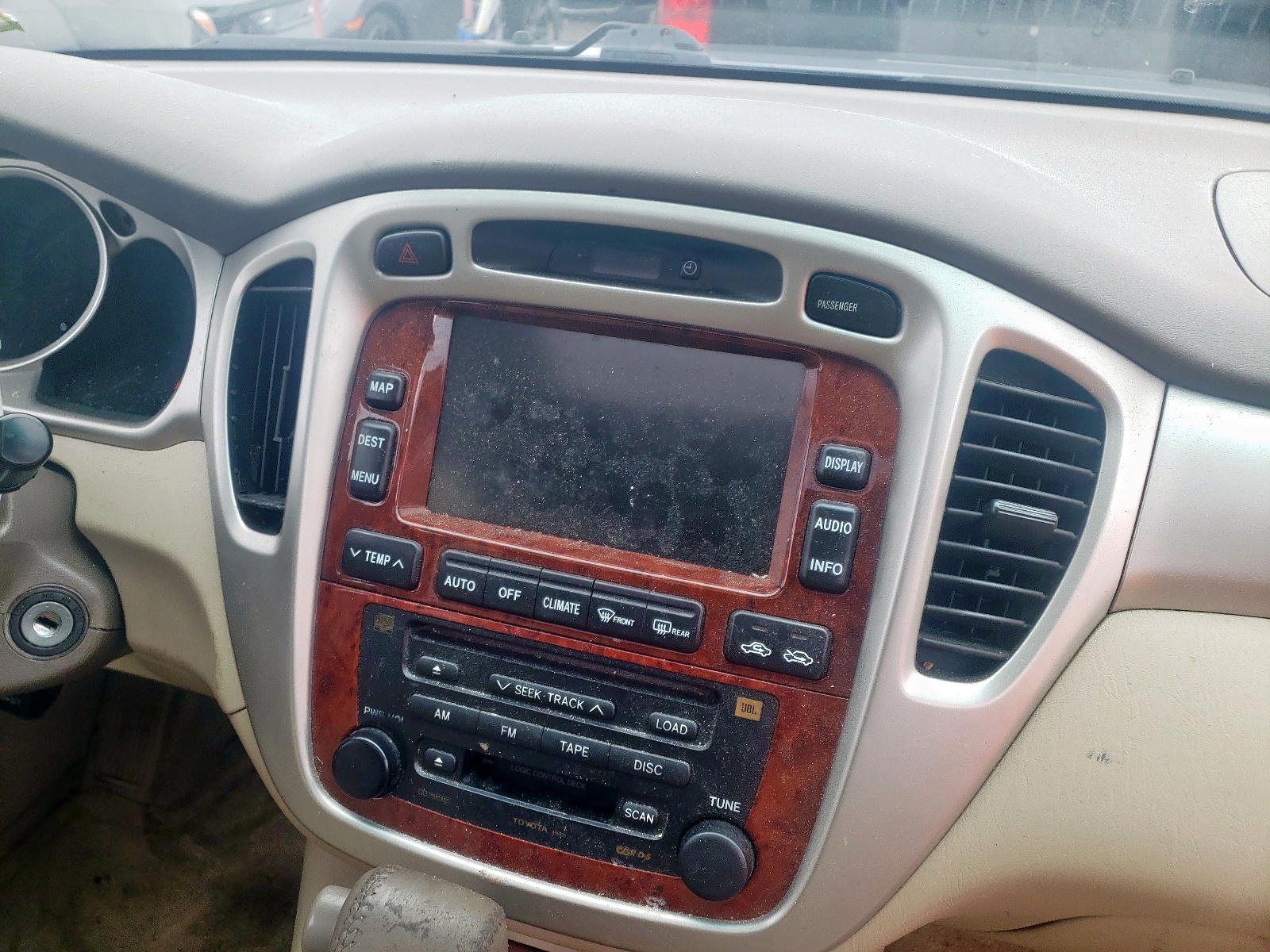 Photo 9 from auction – 2006 TOYOTA HIGHLANDER with VIN JTEEW21A560014780