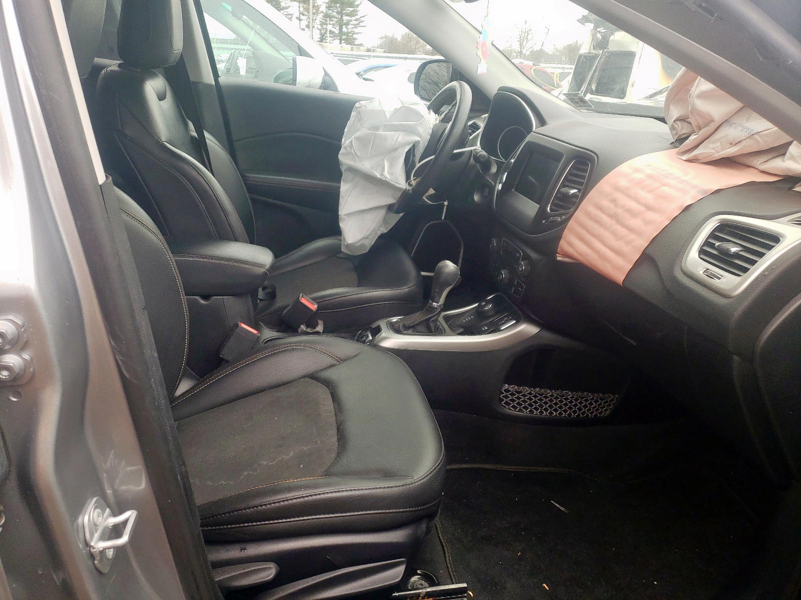 Photo 5 from auction – 2018 JEEP COMPASS LA with VIN 3C4NJDBB3JT252452