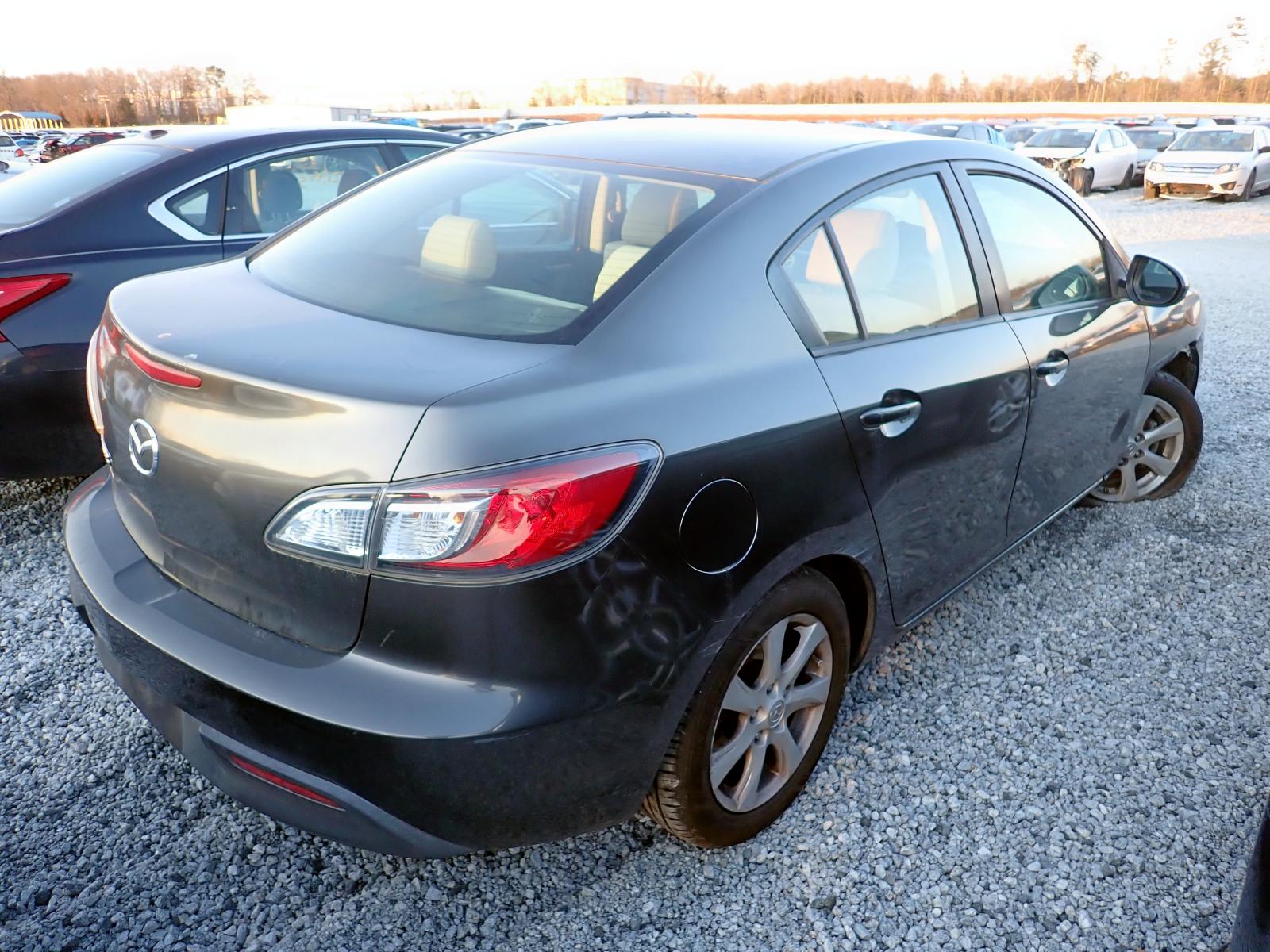 Photo 4 from auction – 2010 MAZDA 3 I with VIN JM1BL1SF1A1236692