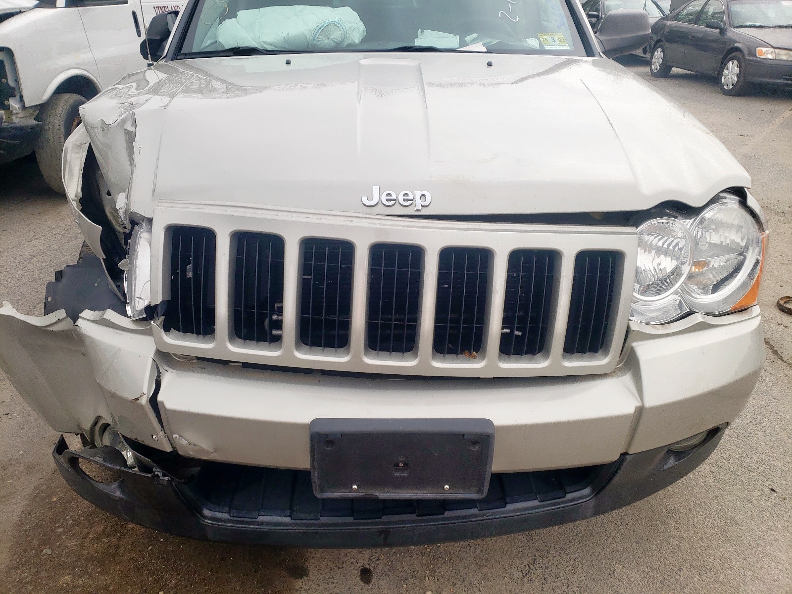 Photo 7 from auction – 2010 JEEP GRAND CHER with VIN 1J4PR4GK8AC135451