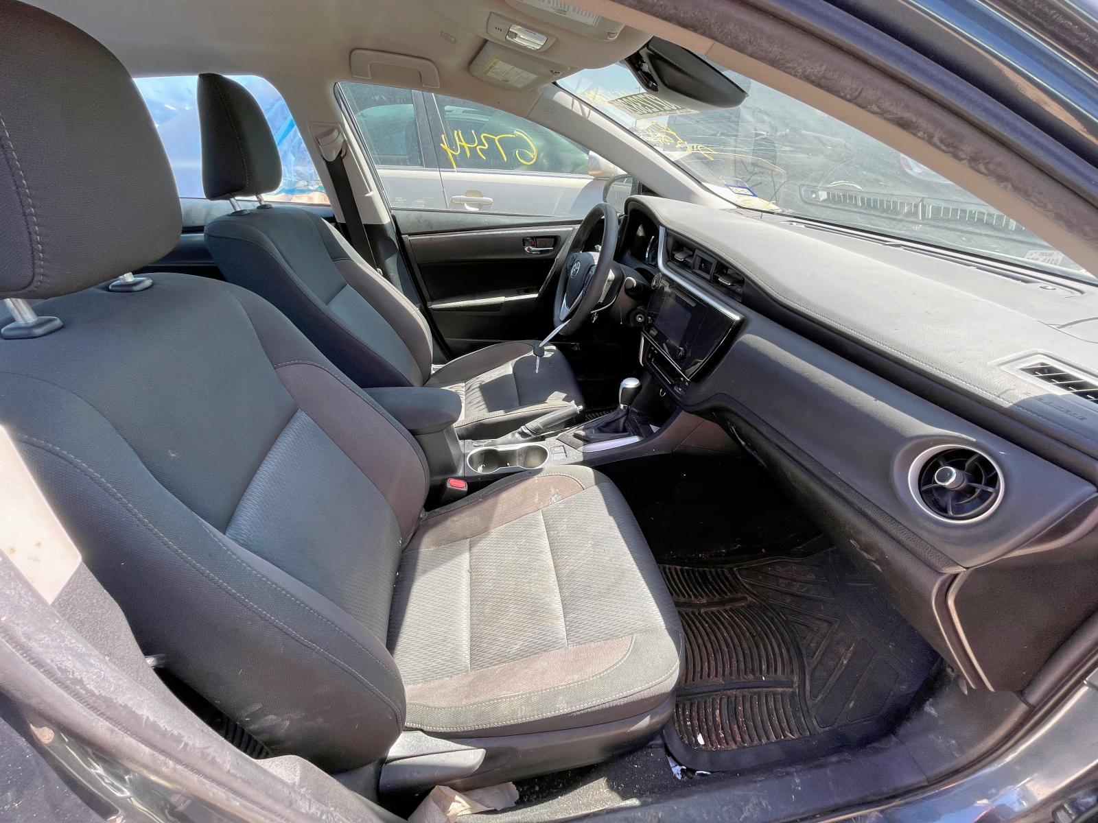 Photo 5 from auction – 2019 TOYOTA COROLLA L with VIN 2T1BURHE2KC242816