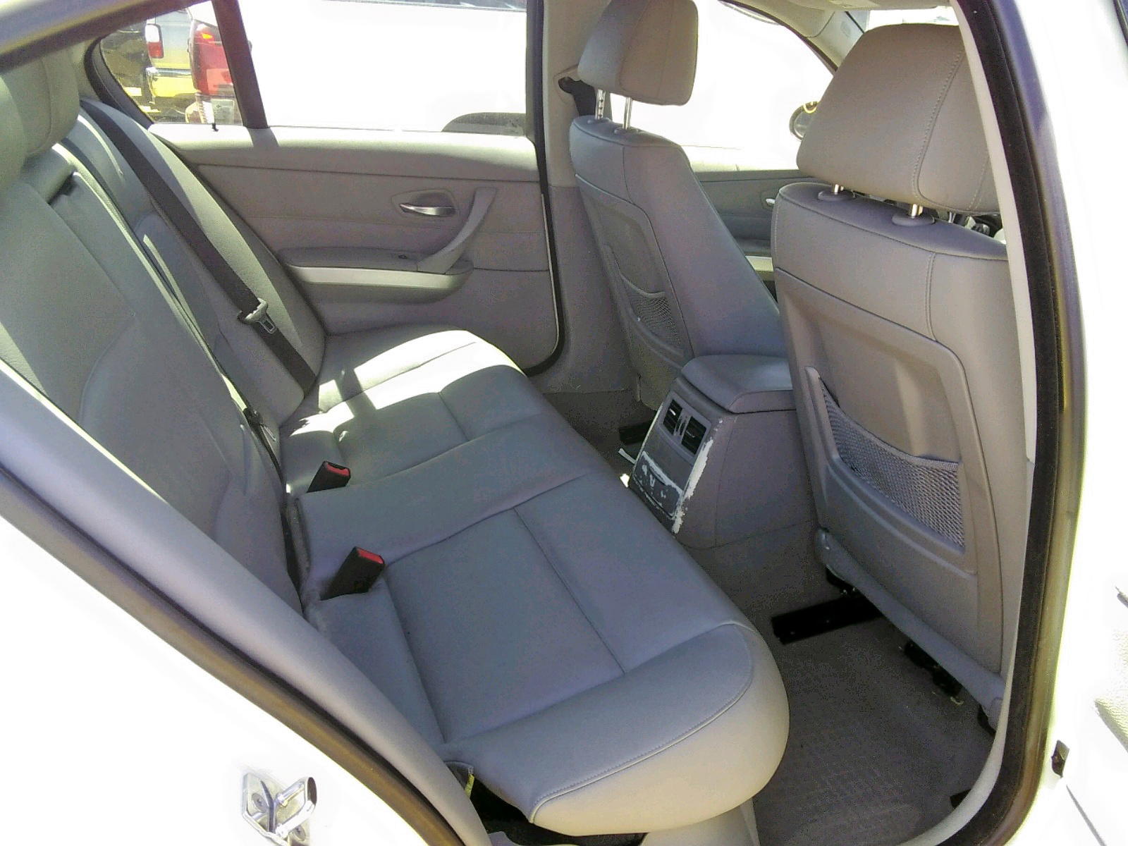 Photo 6 from auction – 2007 BMW 328 I with VIN WBAVA33567PG53056