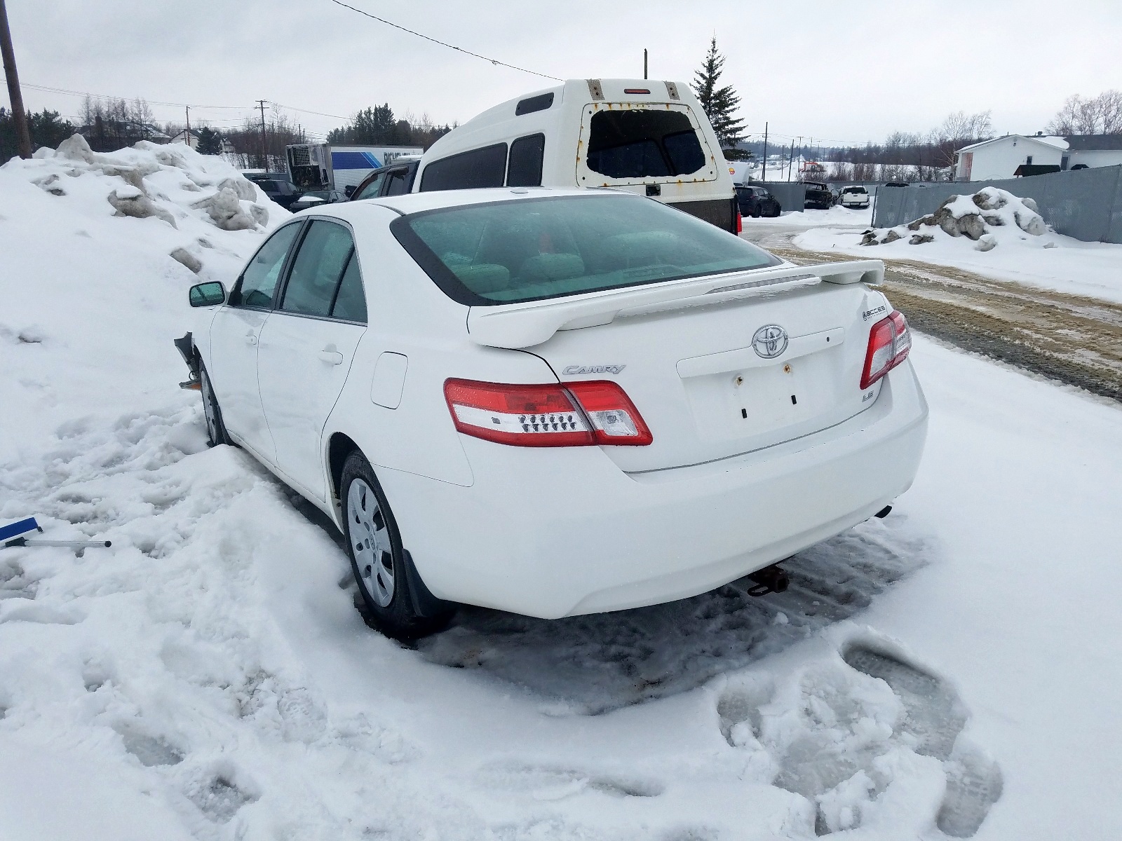 Photo 3 from auction – 2010 TOYOTA CAMRY BASE with VIN 4T1BF3EKXAU577840