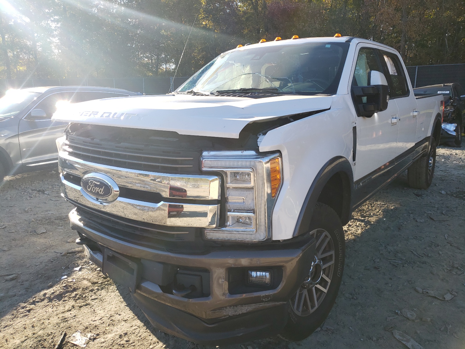 Photo 2 from auction – 2017 FORD F350 SUPER with VIN 1FT8W3BT1HED40055