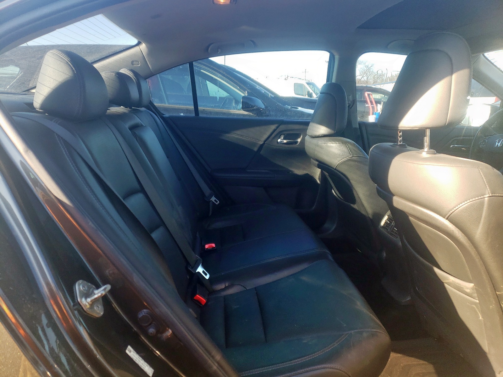 Photo 6 from auction – 2014 HONDA ACCORD EXL with VIN 1HGCR2F83EA101516