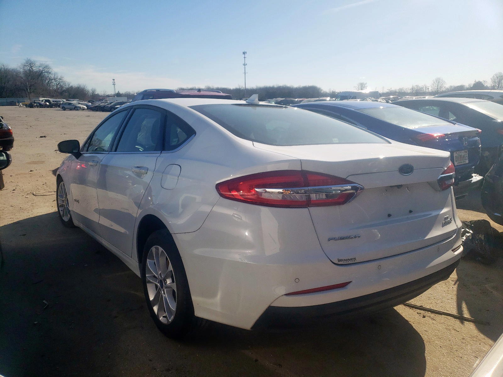 Photo 3 from auction – 2019 FORD FUSION SE with VIN 3FA6P0LU3KR212906