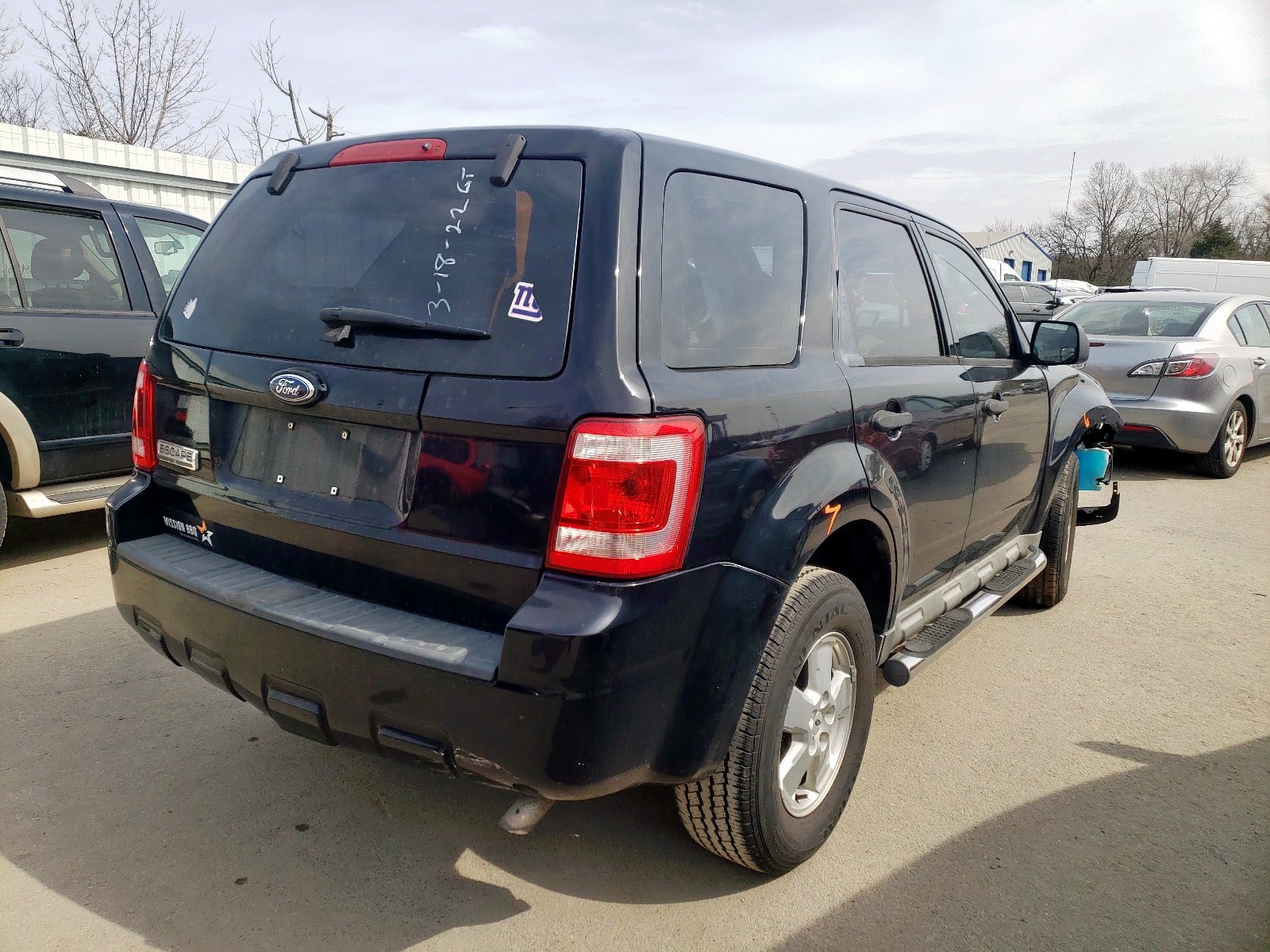 صورة رقم 4 من المزاد - 2009 FORD ESCAPE XLS مع VIN 1FMCU02769KB40949