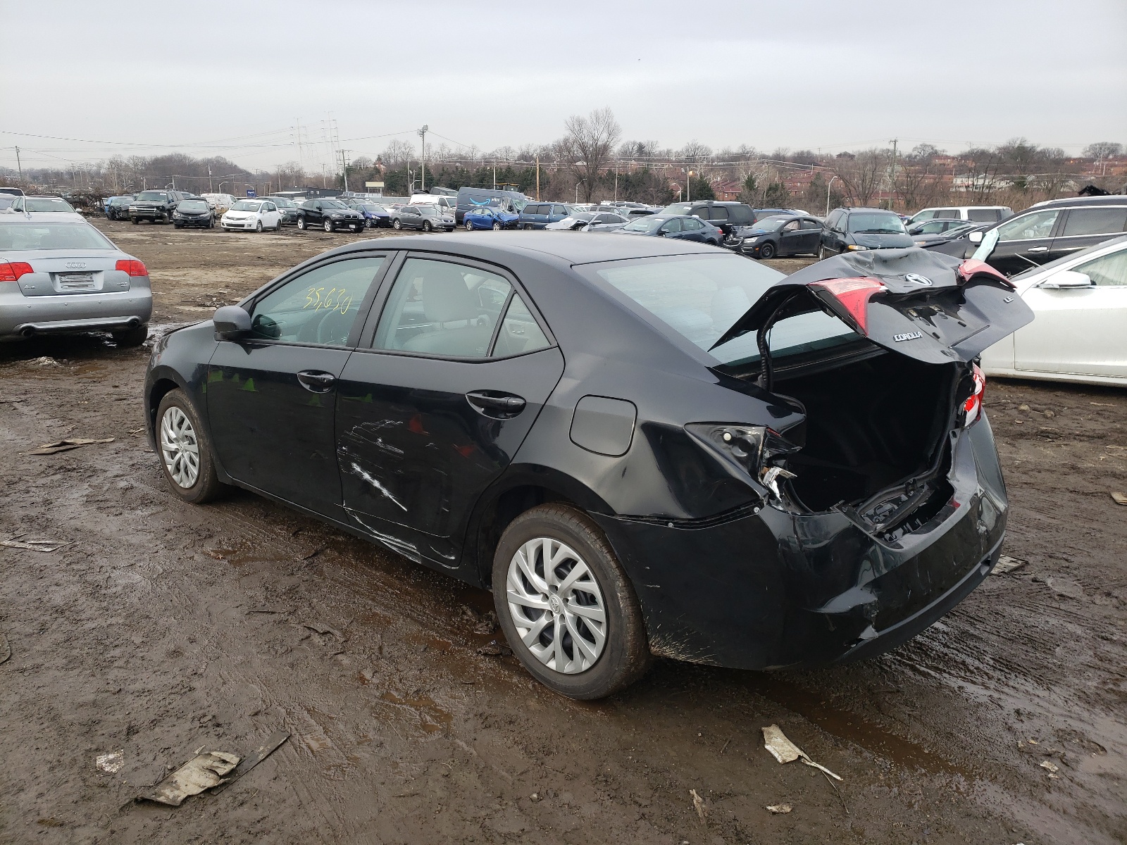 Photo 3 from auction – 2017 TOYOTA COROLLA L with VIN 2T1BURHE8HC860392
