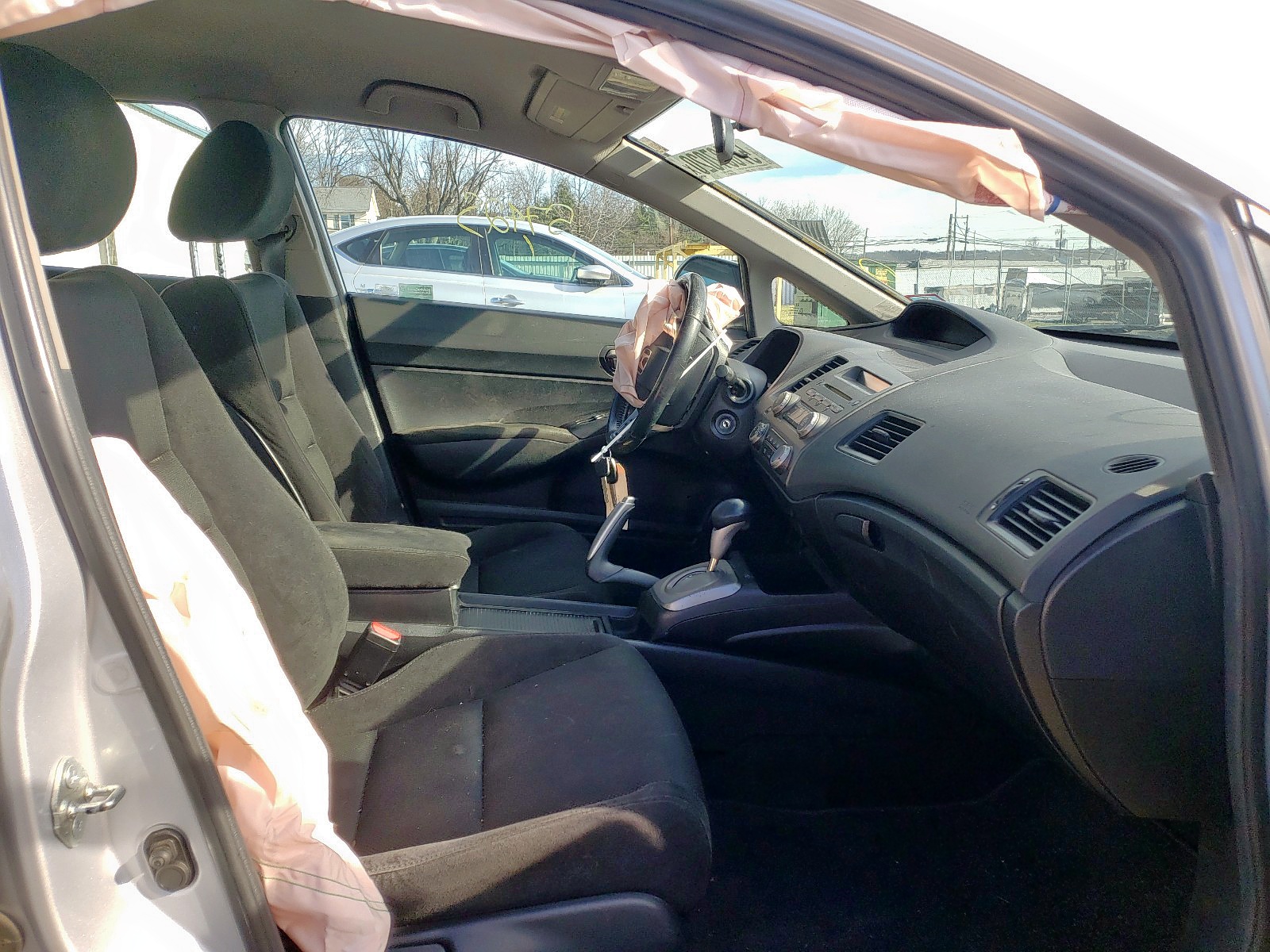 Photo 5 from auction – 2011 HONDA CIVIC LX-S with VIN 2HGFA1F60BH521146