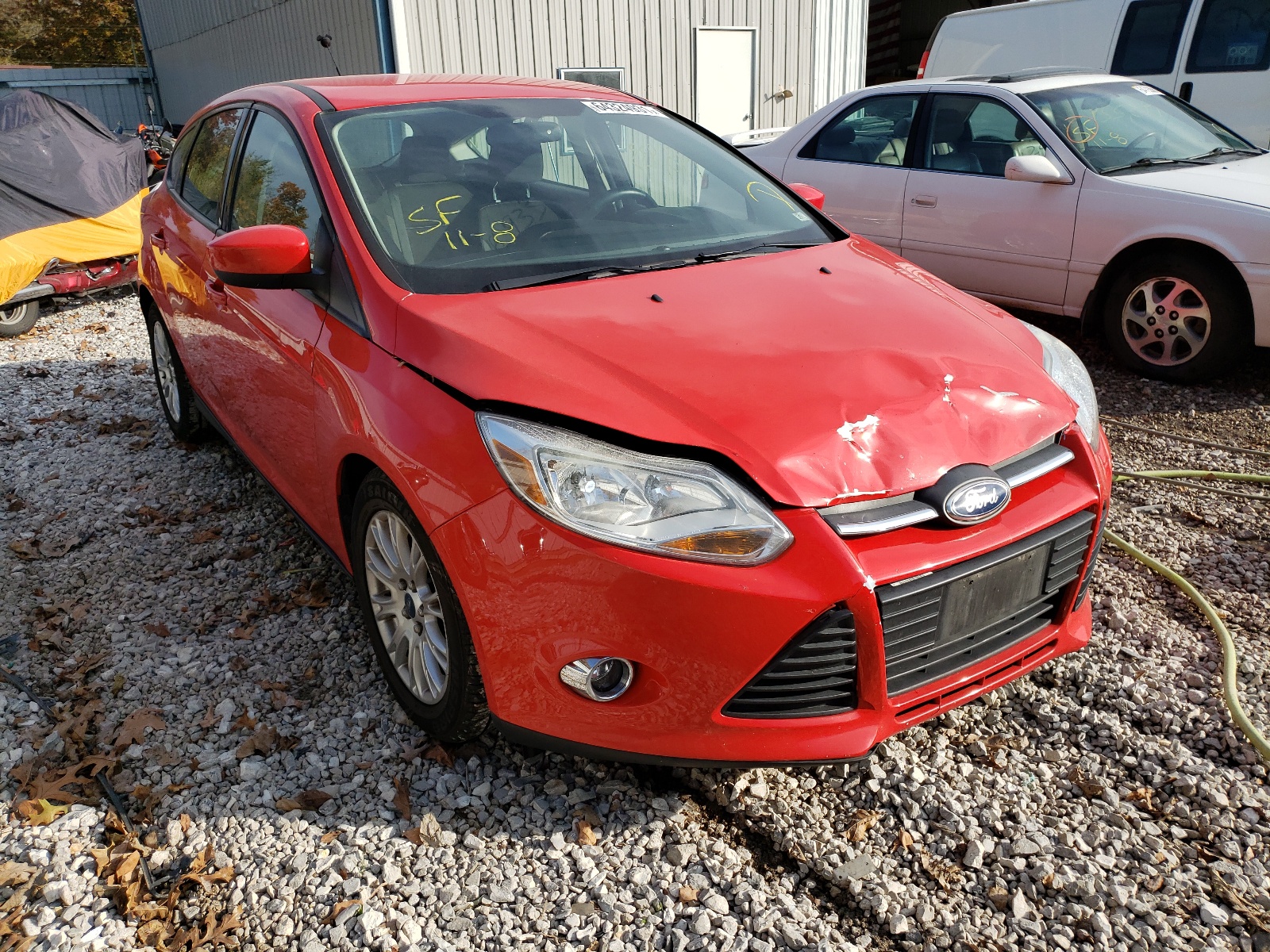 FORD FOCUS SE 2012 con VIN 1FAHP3K2XCL107290 - Foto de la subasta