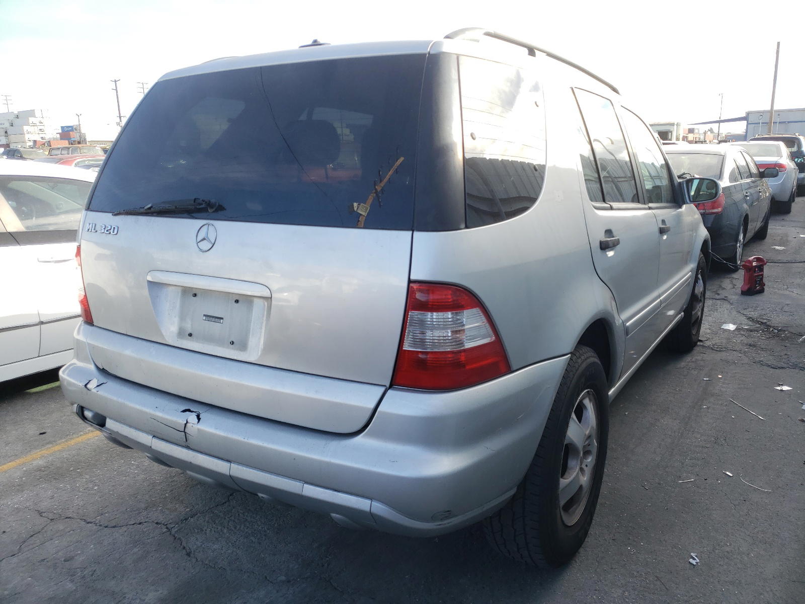 Photo 4 from auction – 2002 MERCEDES-BENZ ML-CLASS with VIN 4JGAB54E82A360501