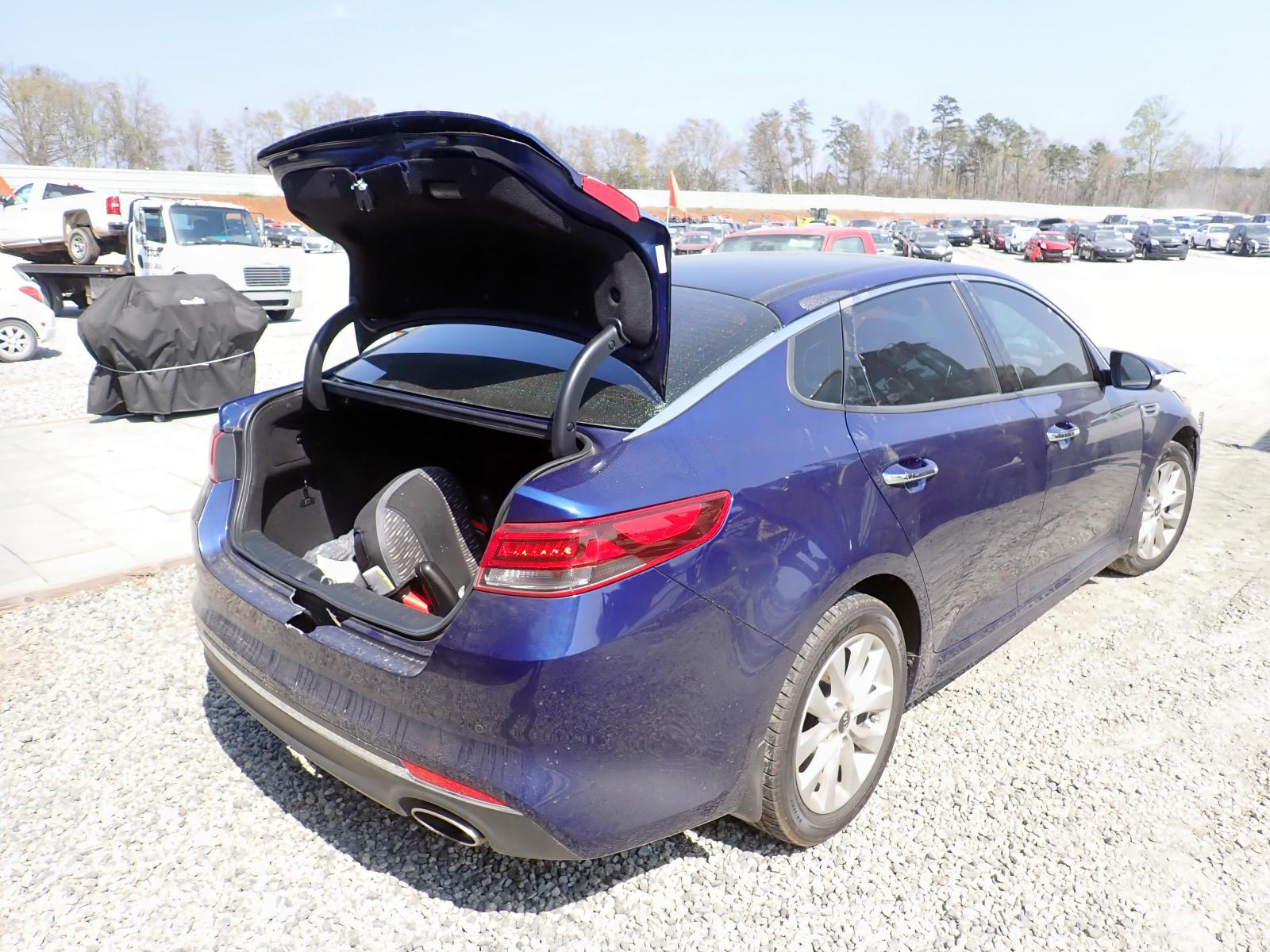 Photo 4 from auction – 2018 KIA OPTIMA LX with VIN 5XXGT4L36JG242469