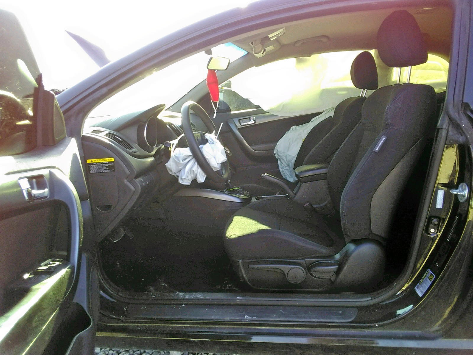 Photo 5 from auction – 2013 KIA FORTE EX with VIN KNAFU6A23D5742822