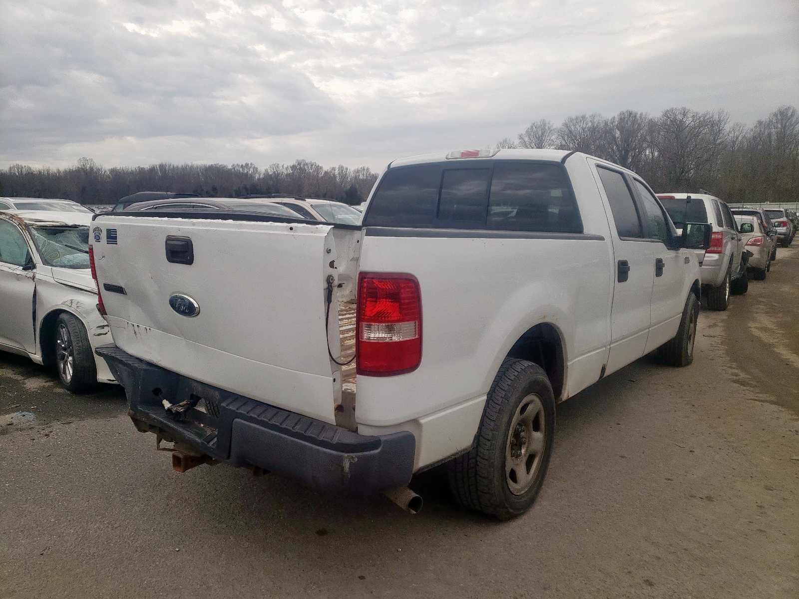 صورة رقم 4 من المزاد - 2008 FORD F150 SUPER مع VIN 1FTRW12W98FA51938