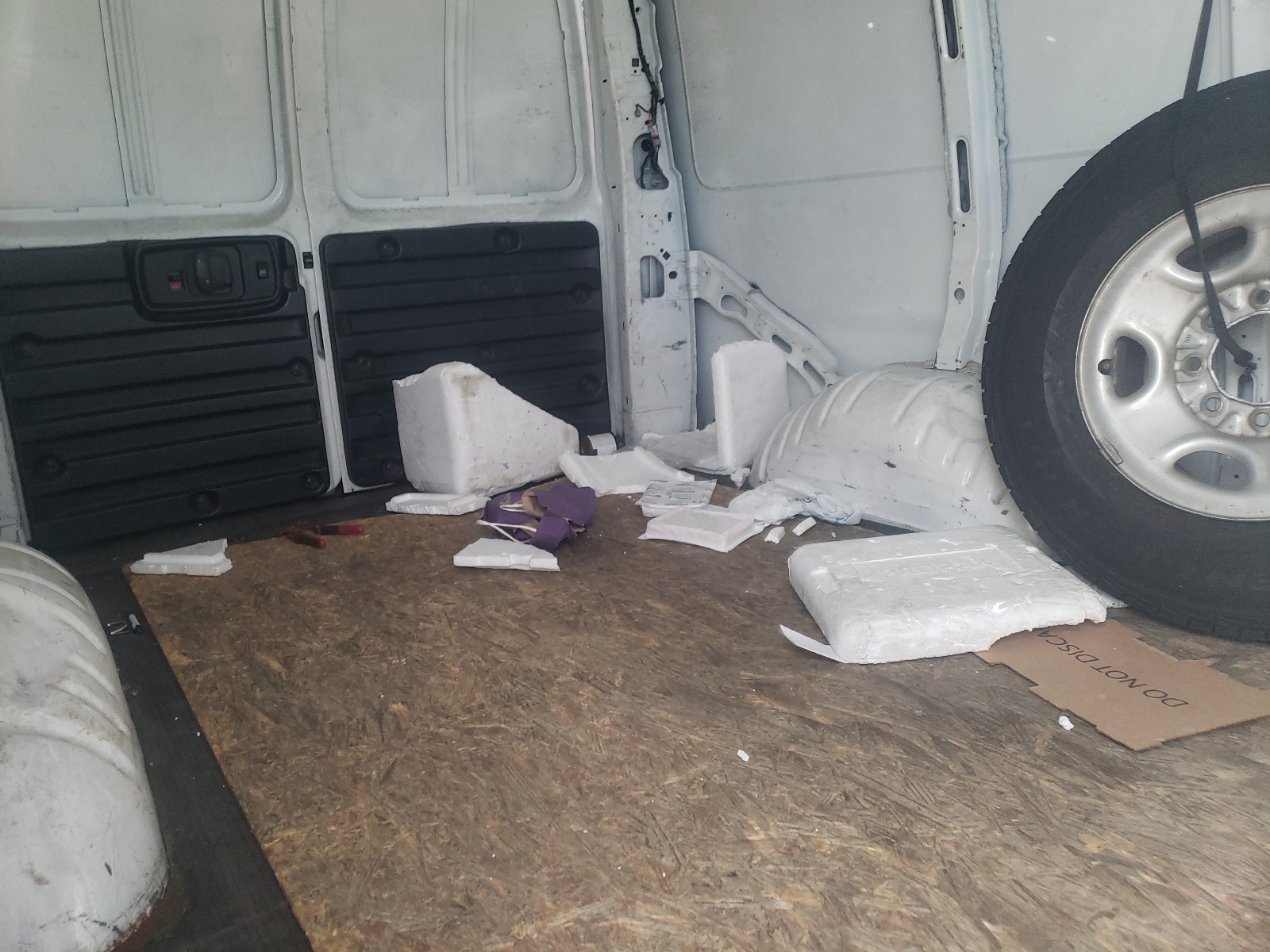 Photo 6 from auction – 2016 CHEVROLET EXPRESS G2 with VIN 1GCWGAFF1G1217181
