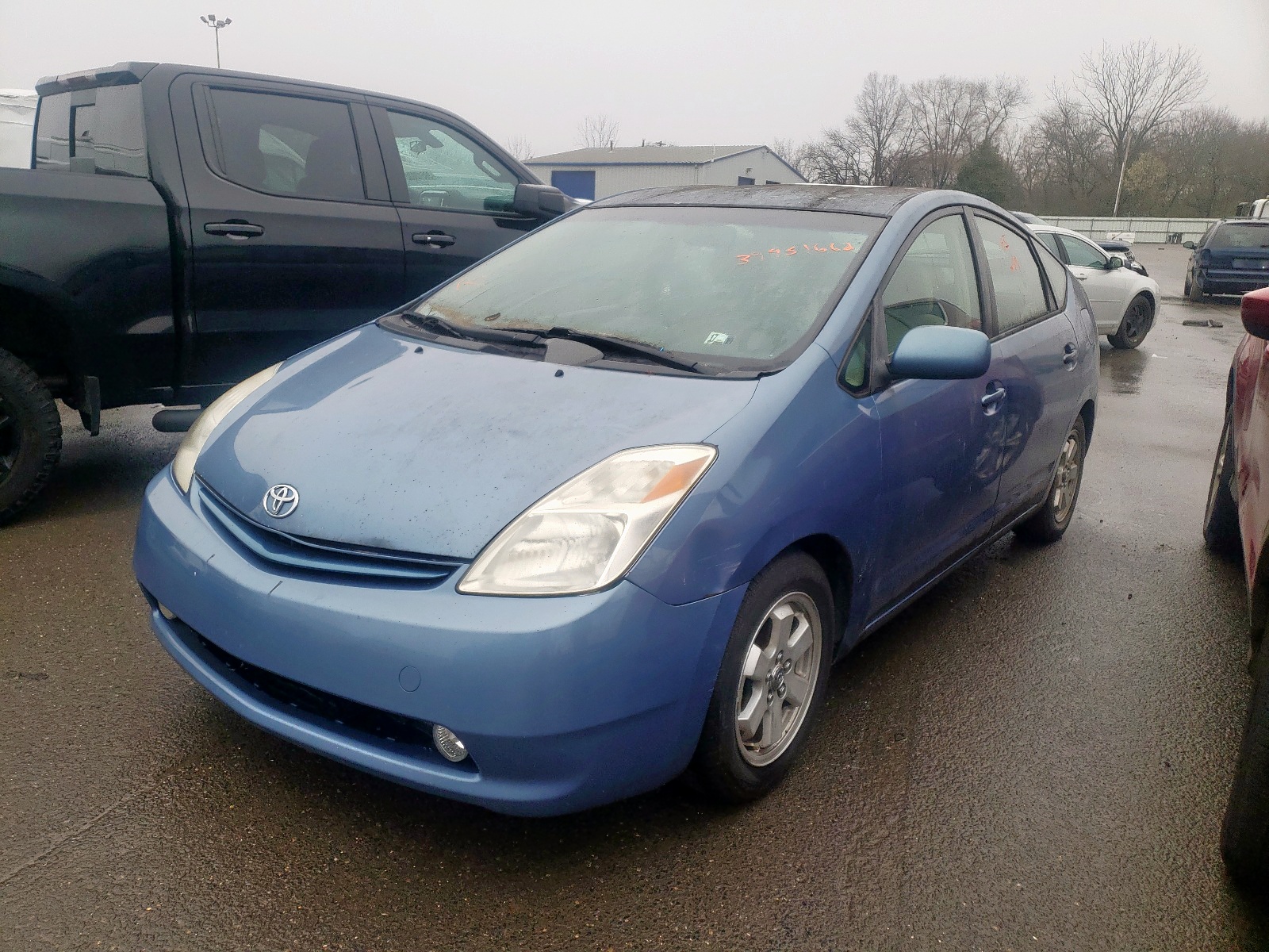Photo 2 from auction – 2005 TOYOTA PRIUS with VIN JTDKB20U457039920