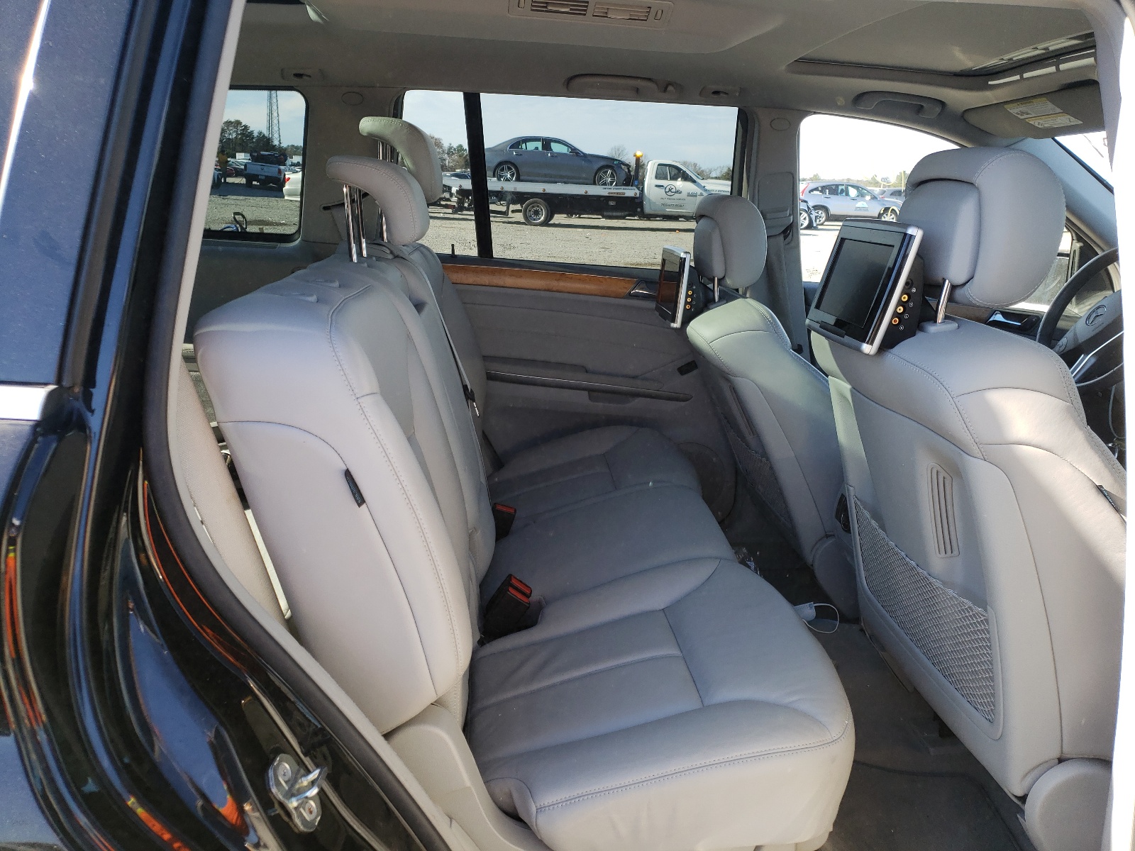 Photo 6 from auction – 2009 MERCEDES-BENZ GL550 with VIN 4JGBF86E29A500463