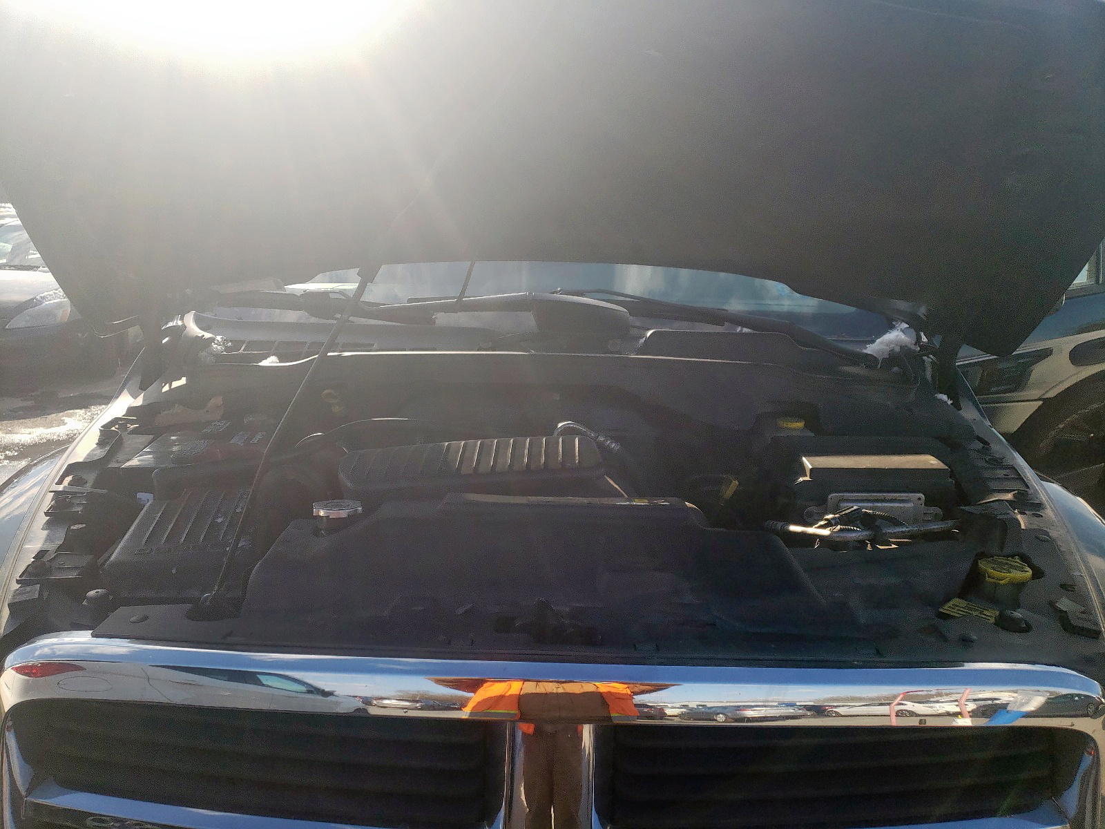 Photo 7 from auction – 2005 DODGE DURANGO SL with VIN 1D4HB48D25F590298