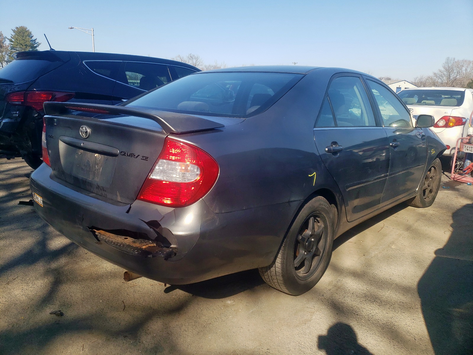 Photo 4 from auction – 2002 TOYOTA CAMRY LE with VIN JTDBE32K320100350