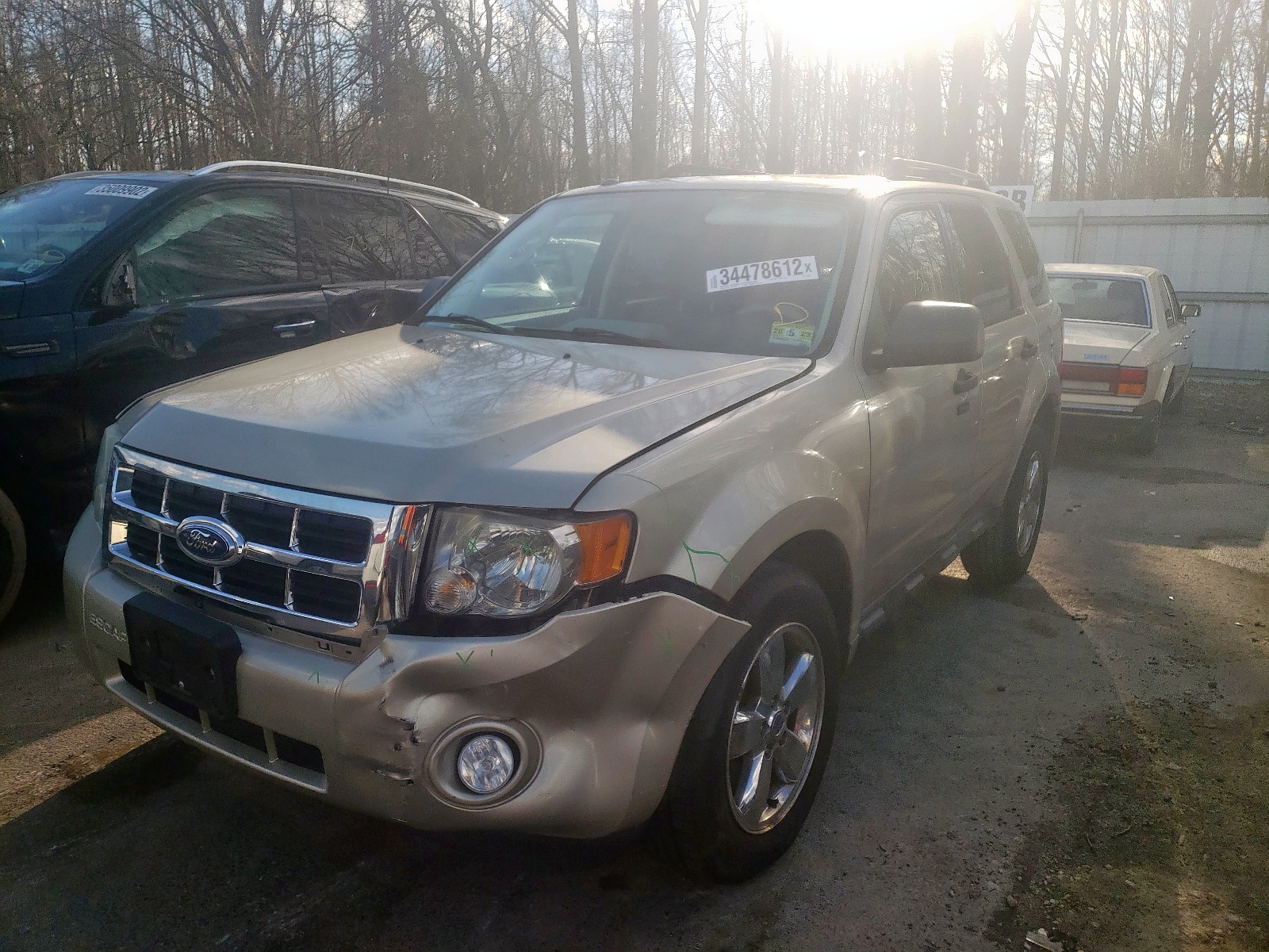 Photo 2 from auction – 2010 FORD ESCAPE XLT with VIN 1FMCU0DGXAKA43898