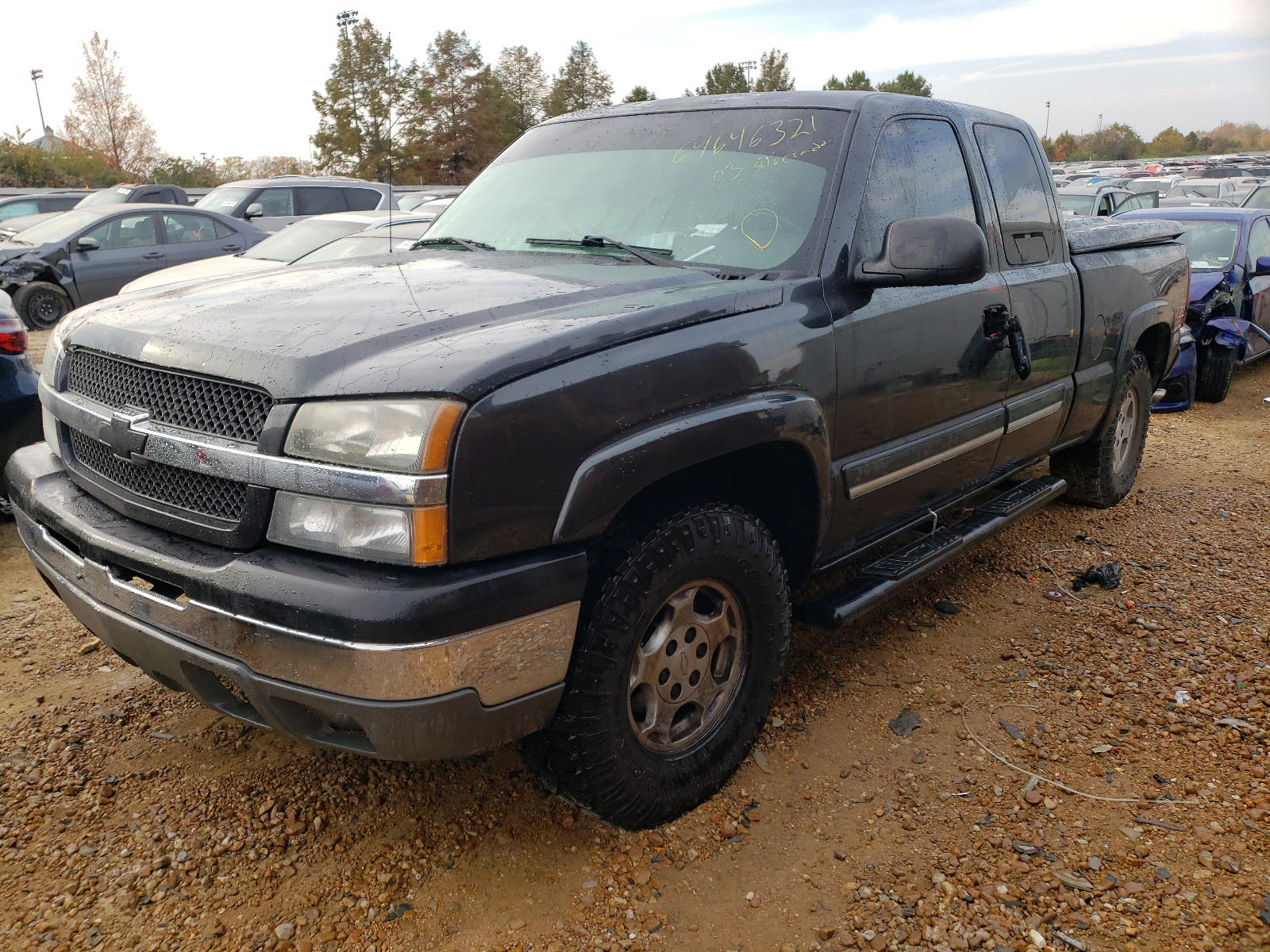 Photo 2 from auction – 2003 CHEVROLET SILVERADO with VIN 2GCEK19T731383494