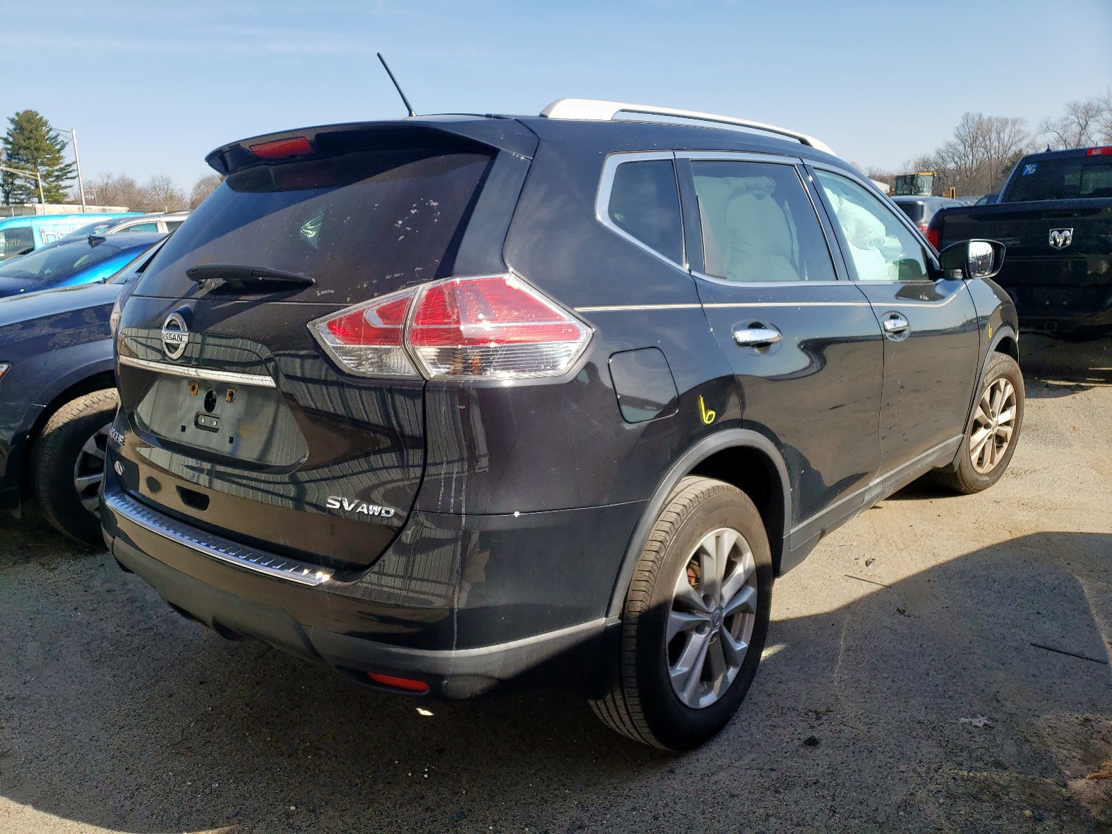 Photo 4 from auction – 2016 NISSAN ROGUE S with VIN 5N1AT2MV5GC846867
