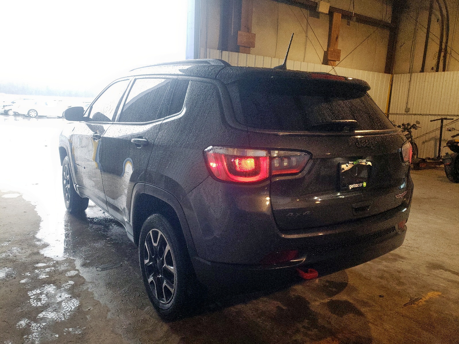Photo 3 from auction – 2019 JEEP COMPASS TR with VIN 3C4NJDDB9KT733434