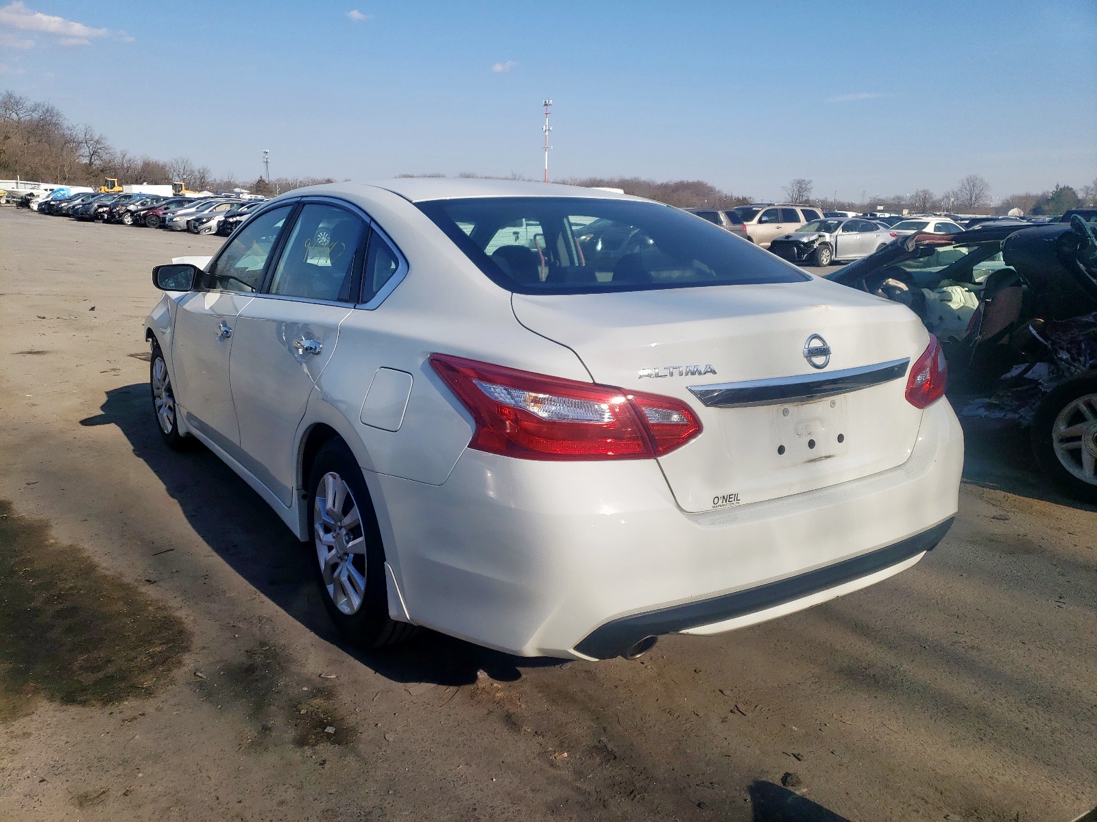 Photo 3 from auction – 2017 NISSAN ALTIMA 2.5 with VIN 1N4AL3AP2HC255337