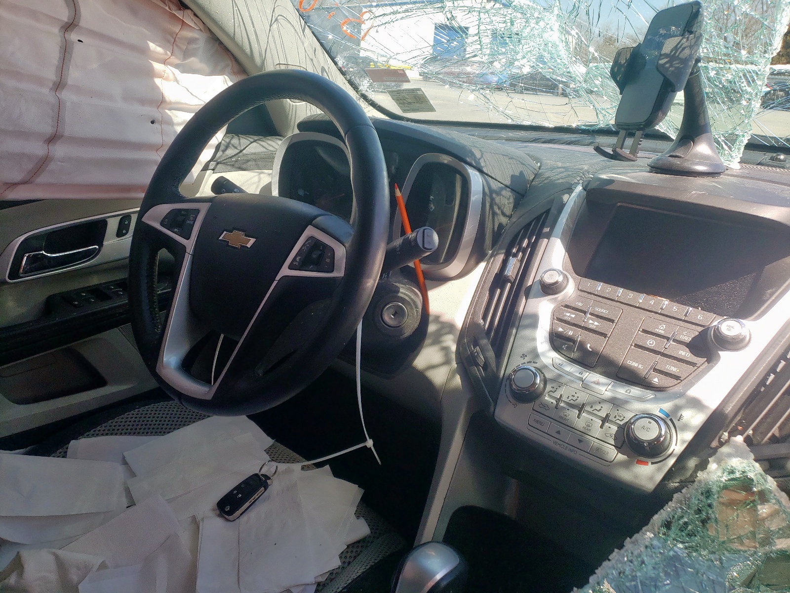 Photo 8 from auction – 2015 CHEVROLET EQUINOX LT with VIN 2GNALBEK3F6407464