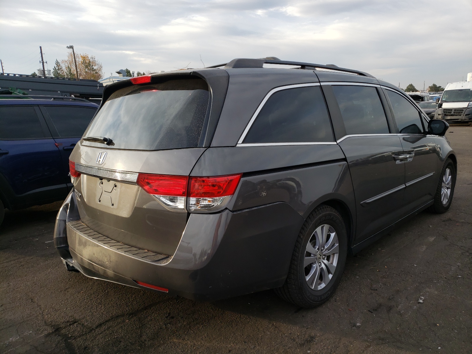 Photo 4 from auction – 2014 HONDA ODYSSEY EX with VIN 5FNRL5H60EB071602