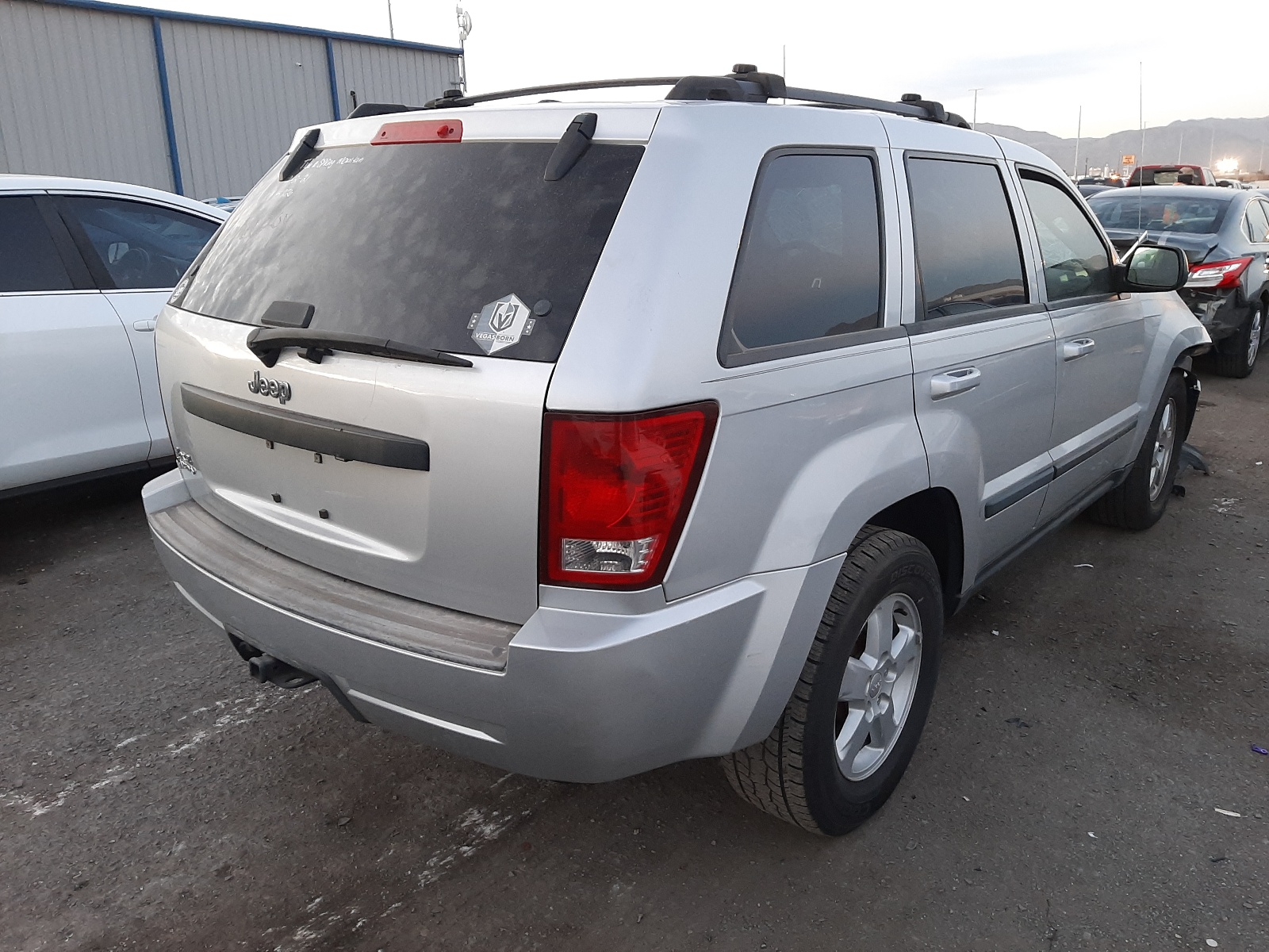 Photo 4 from auction – 2008 JEEP GRAND CHER with VIN 1J8GR48K58C197350