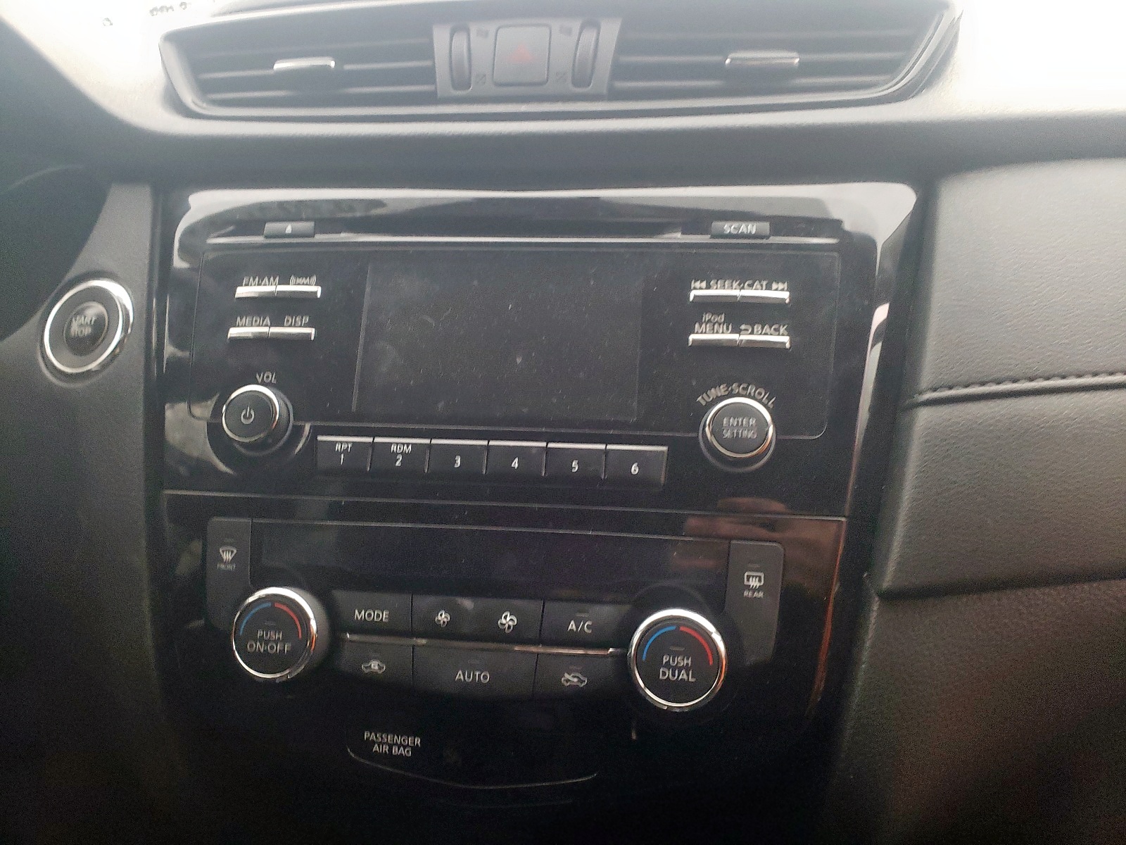 Photo 9 from auction – 2017 NISSAN ROGUE S with VIN KNMAT2MV6HP515505