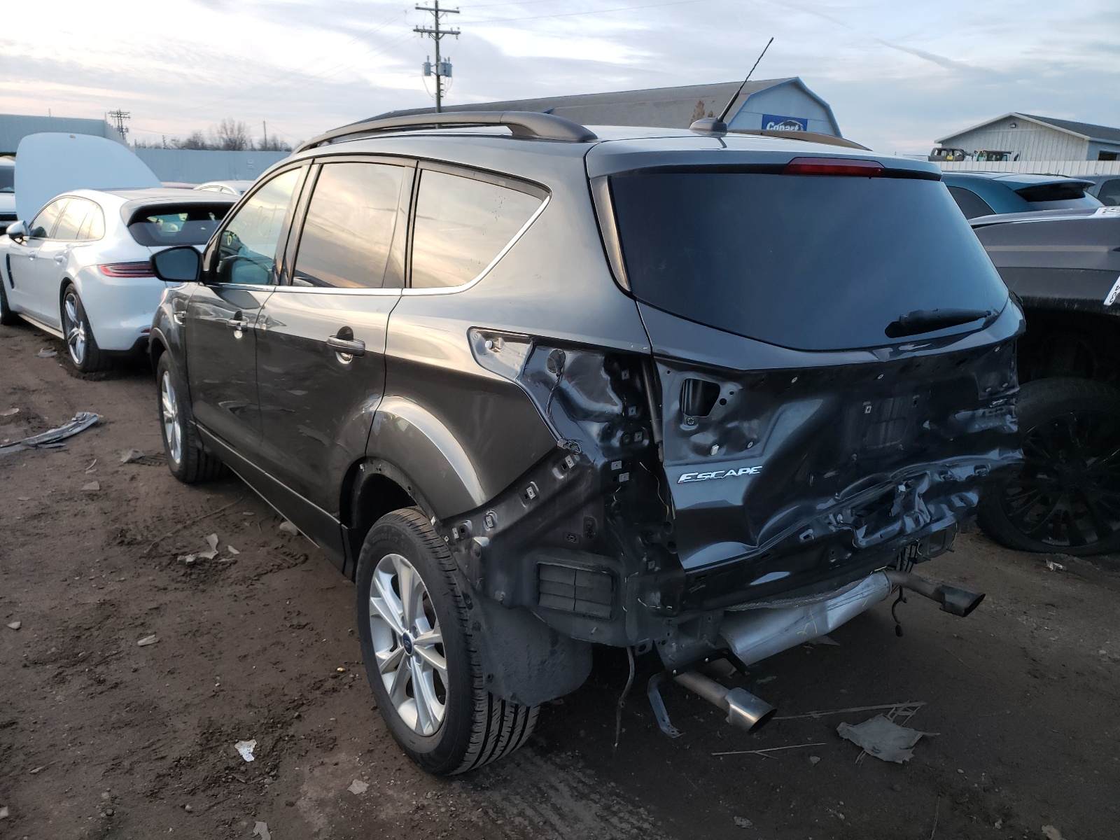 Photo 3 from auction – 2017 FORD ESCAPE SE with VIN 1FMCU0G95HUE33979