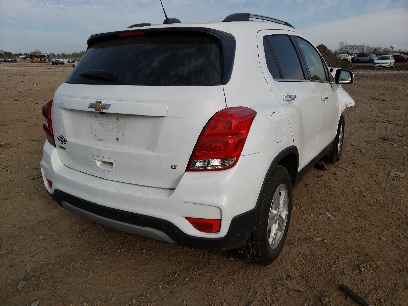 Photo 4 from auction – 2018 CHEVROLET TRAX 1LT with VIN 3GNCJLSB6JL328156
