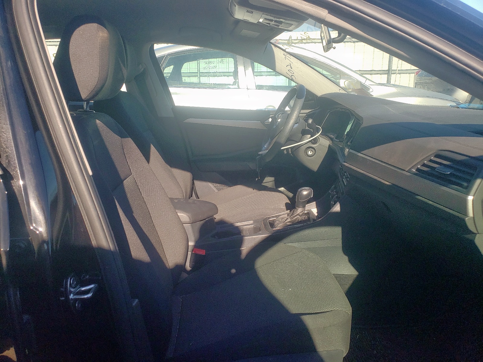 Photo 5 from auction – 2019 VOLKSWAGEN JETTA S with VIN 3VWC57BUXKM218855